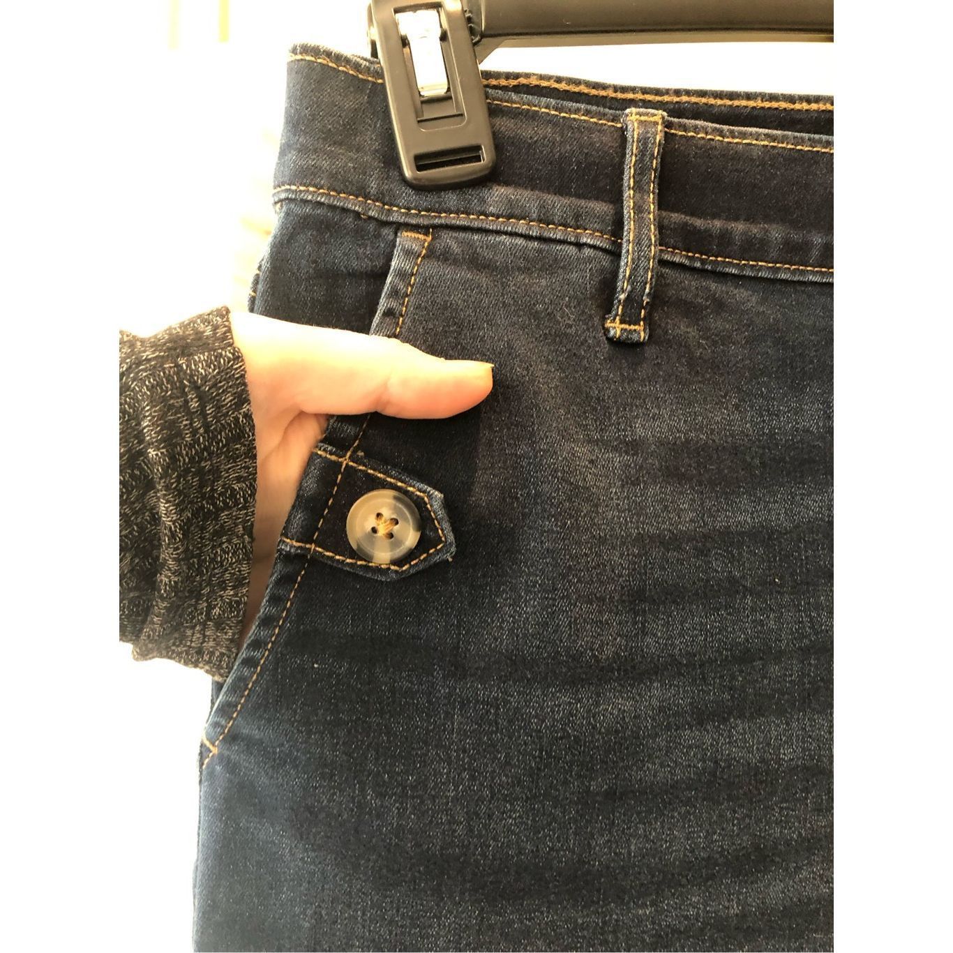 Croft & Barrow Croft & Barrow Women’s Blue Capri Style Blue Jeans Size S NW Size 27" / US 4 / IT 40 - 3 Thumbnail