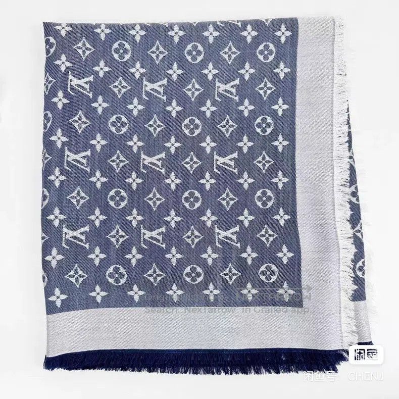 Louis Vuitton Louis Vuitton Blue Denim Scarf Size ONE SIZE - 1 Thumbnail