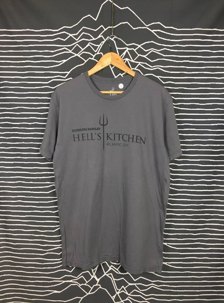 Vintage Hell's Kitchen Chef Gordon Ramsay Reality TV Show Tee Size US XL / EU 56 / 4 - 1 Thumbnail
