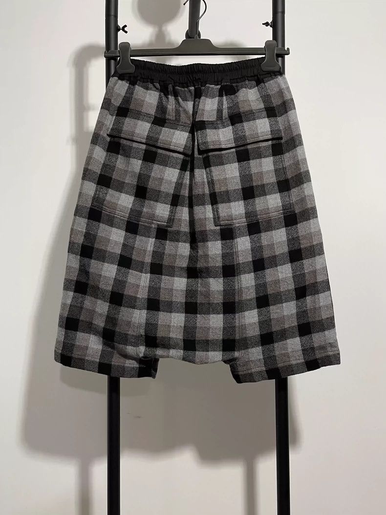 Rick Owens rick owens size US 46 Wool shorts 2502-Nextarrow Size US 30 / EU 46 - 2 Thumbnail