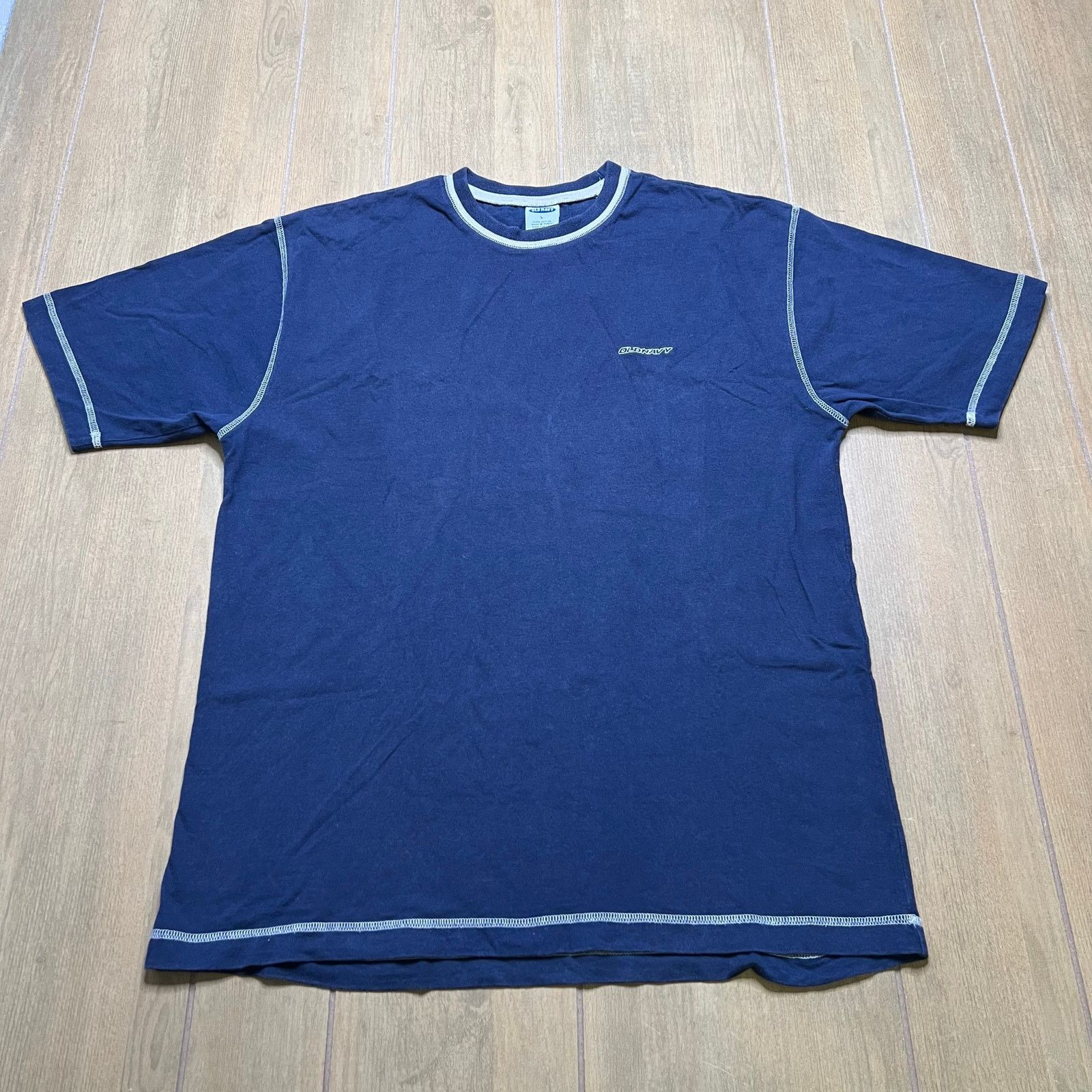 Old Navy Vintage Old Navy 90s T-Shirt Mens Sz Large Logo Y2K baggy Size US L / EU 52-54 / 3 - 1 Thumbnail