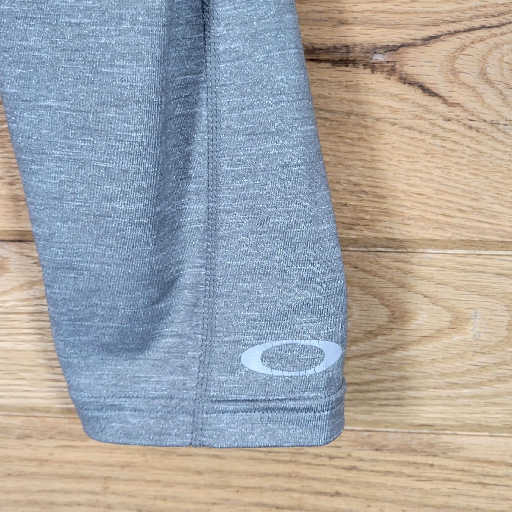 Oakley Oakley Ohydrolix Leggings Womens Size Medium Gray Cropped Stretch Workout Size 32" / US 10 / IT 46 - 4 Thumbnail