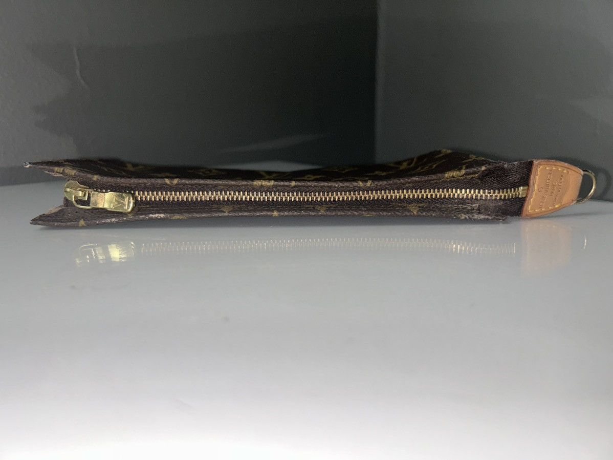 Louis Vuitton Vintage Louis Vuitton Monogram Mini Pochette w/ COA Size ONE SIZE - 3 Thumbnail