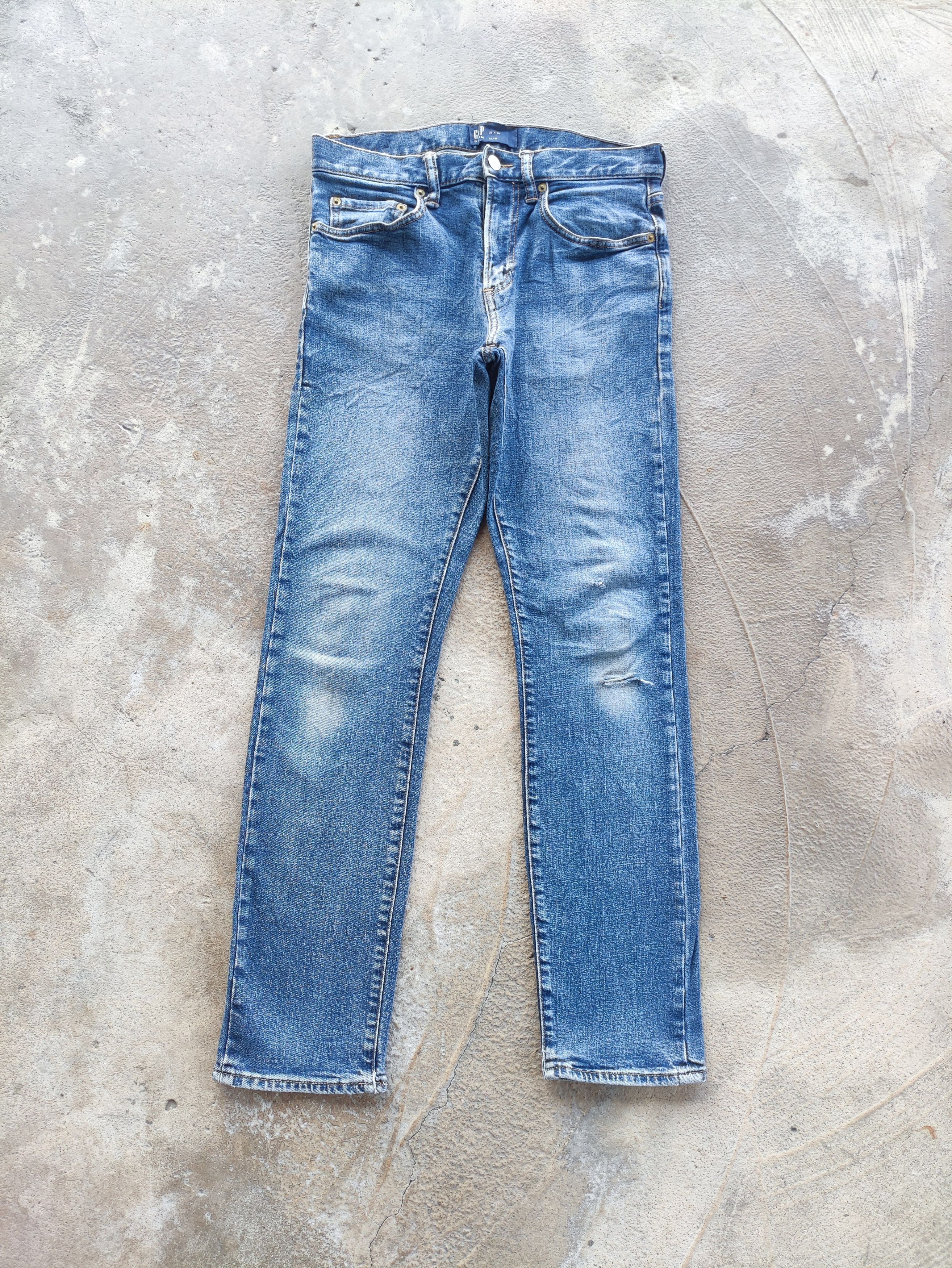 Gap Vintage GAP Slim Distress Faded Denim Pants Size US 31 - 1 Thumbnail