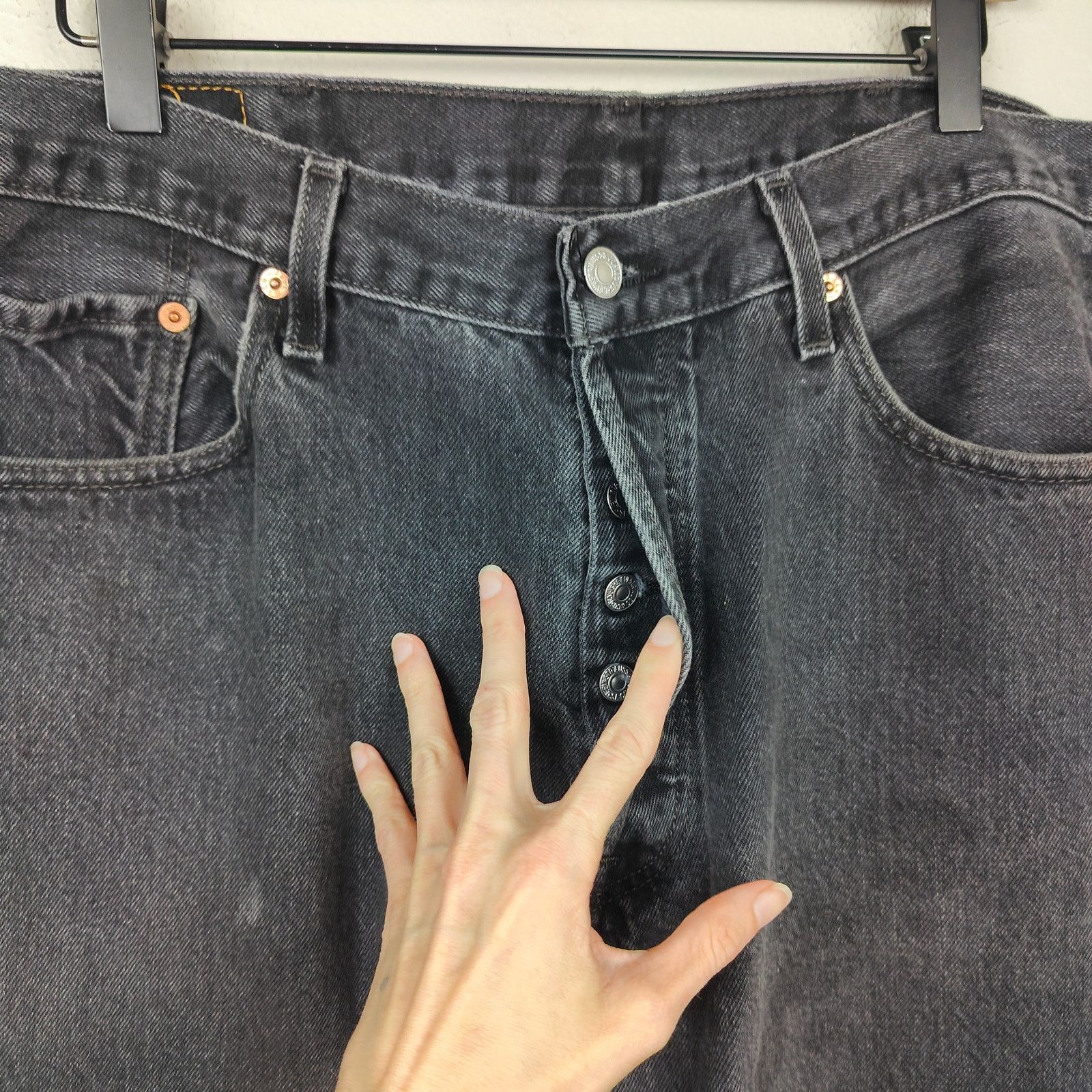 Levi's Vintage 90s Levi's 501 Jeans Mens 38x32 Black Straight Size US 38 / EU 54 - 3 Thumbnail