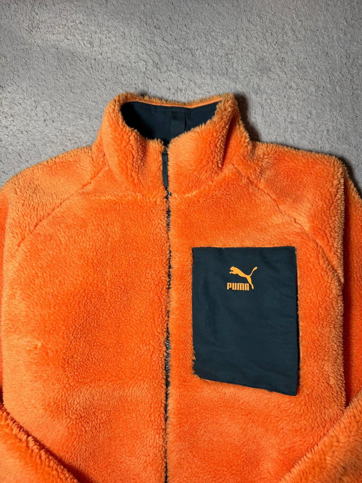 Puma Men's reversible sherpa jacket by Puma, size L Size US L / EU 52-54 / 3 - 7 Thumbnail