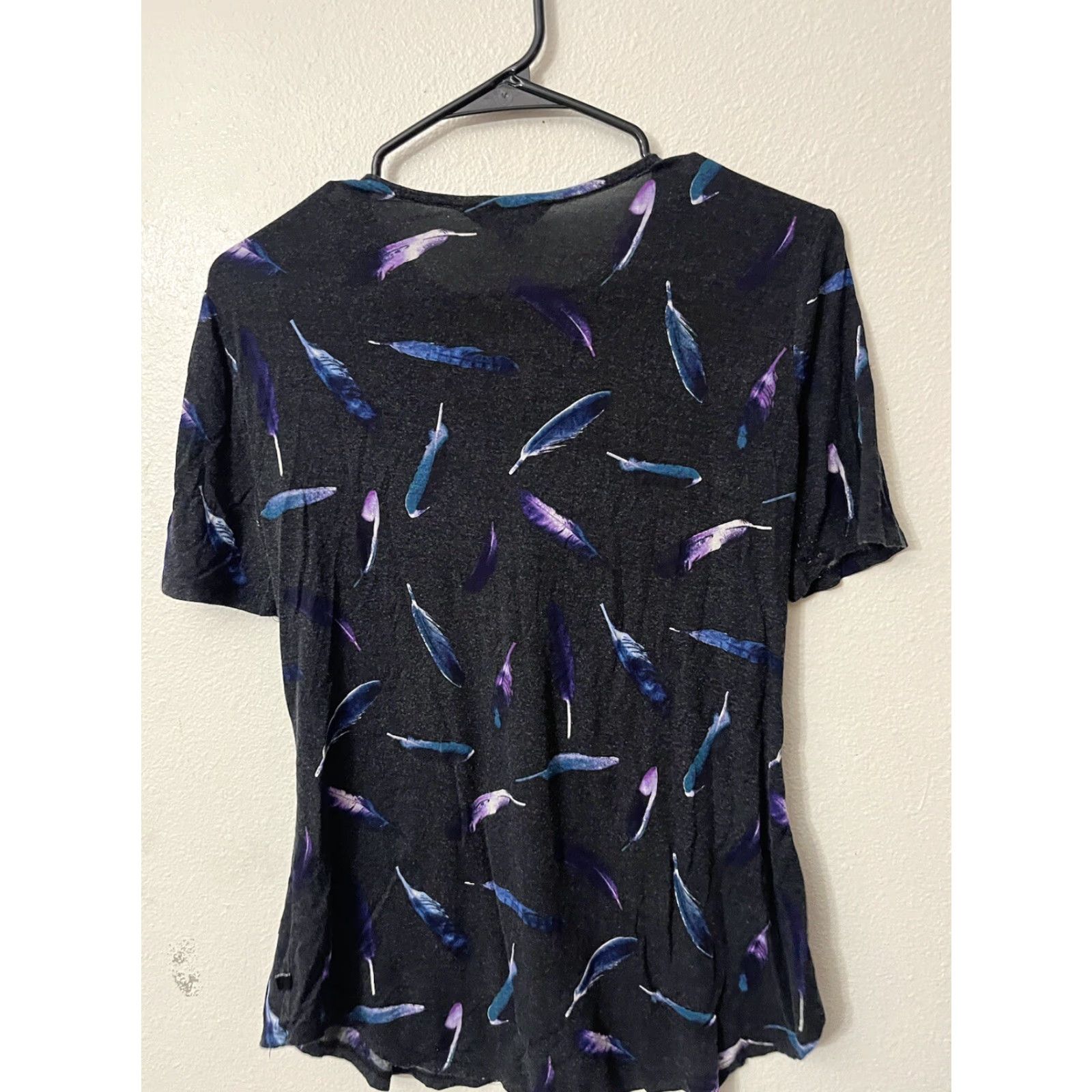 Vintage ROCK & REPUBLIC Black Lace Up Cutout Blouse Women's Size Medium Feathers Size M / US 6-8 / IT 42-44 - 3 Thumbnail