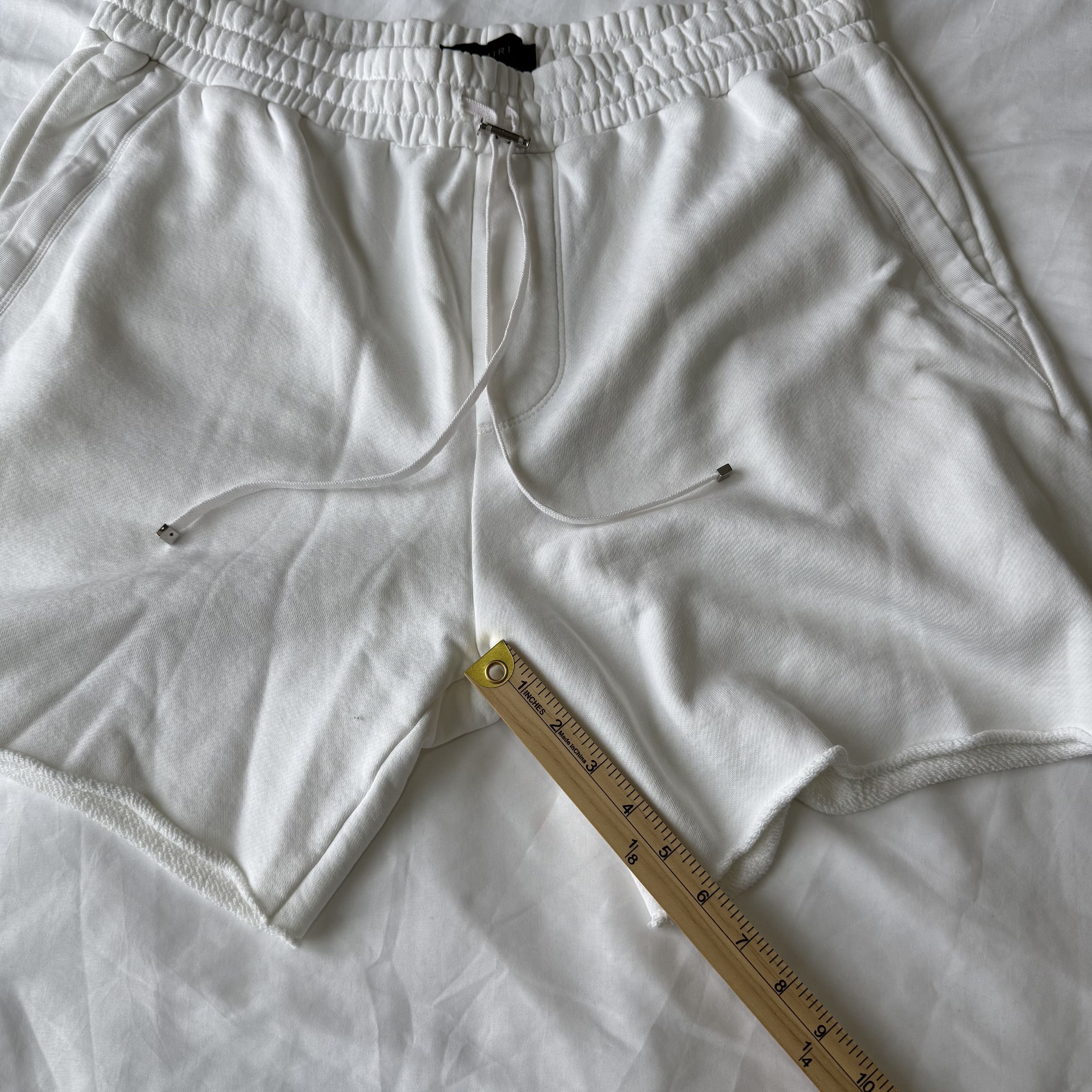 Amiri Amiri Dubai Exclusive Palm Tree Embroidered Sweatshorts Size US 43 - 13 Thumbnail
