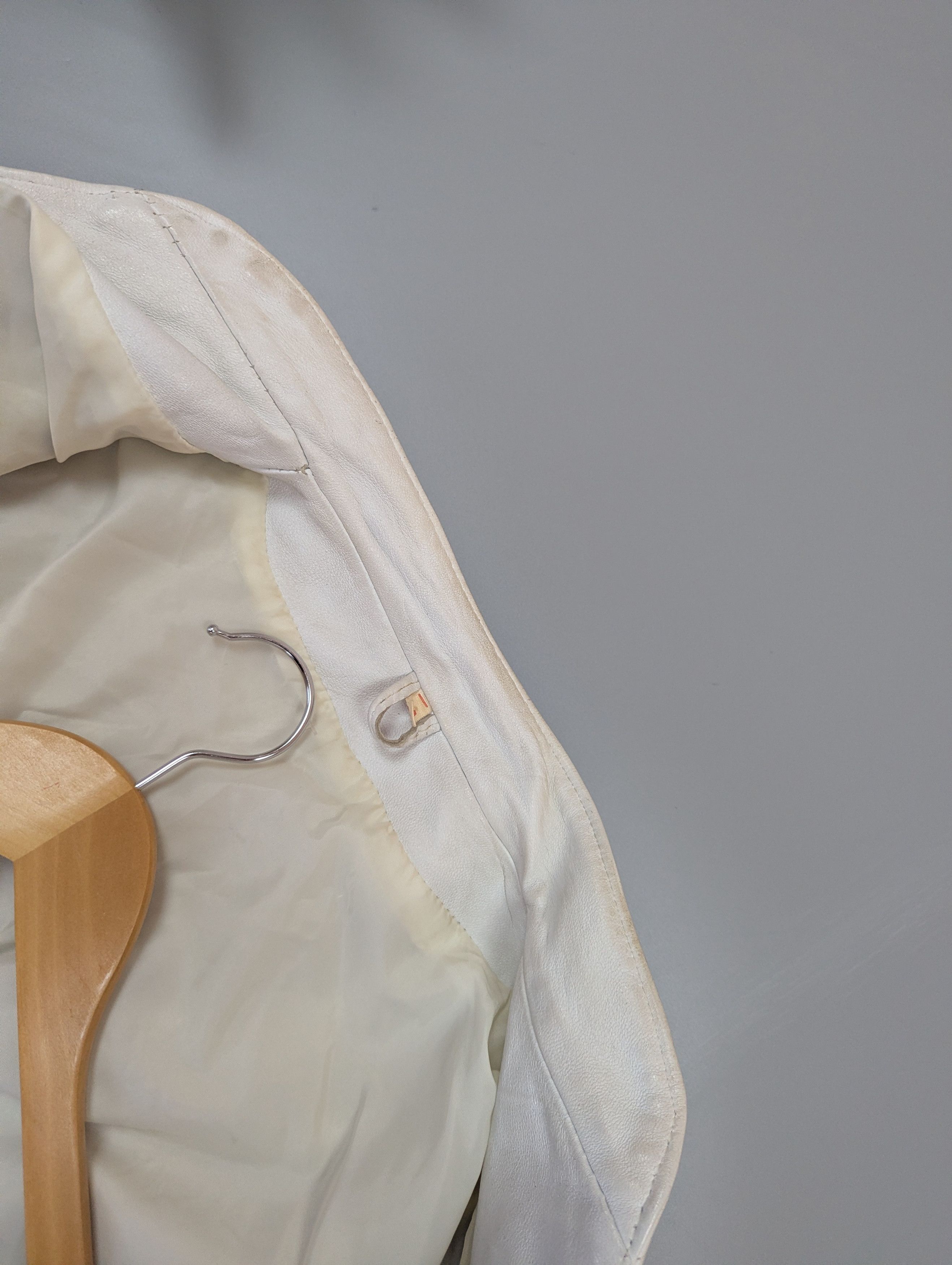 Vintage Vintage 80s White Leather Jacket Bomber Womens Sz M Size M / US 6-8 / IT 42-44 - 13 Thumbnail