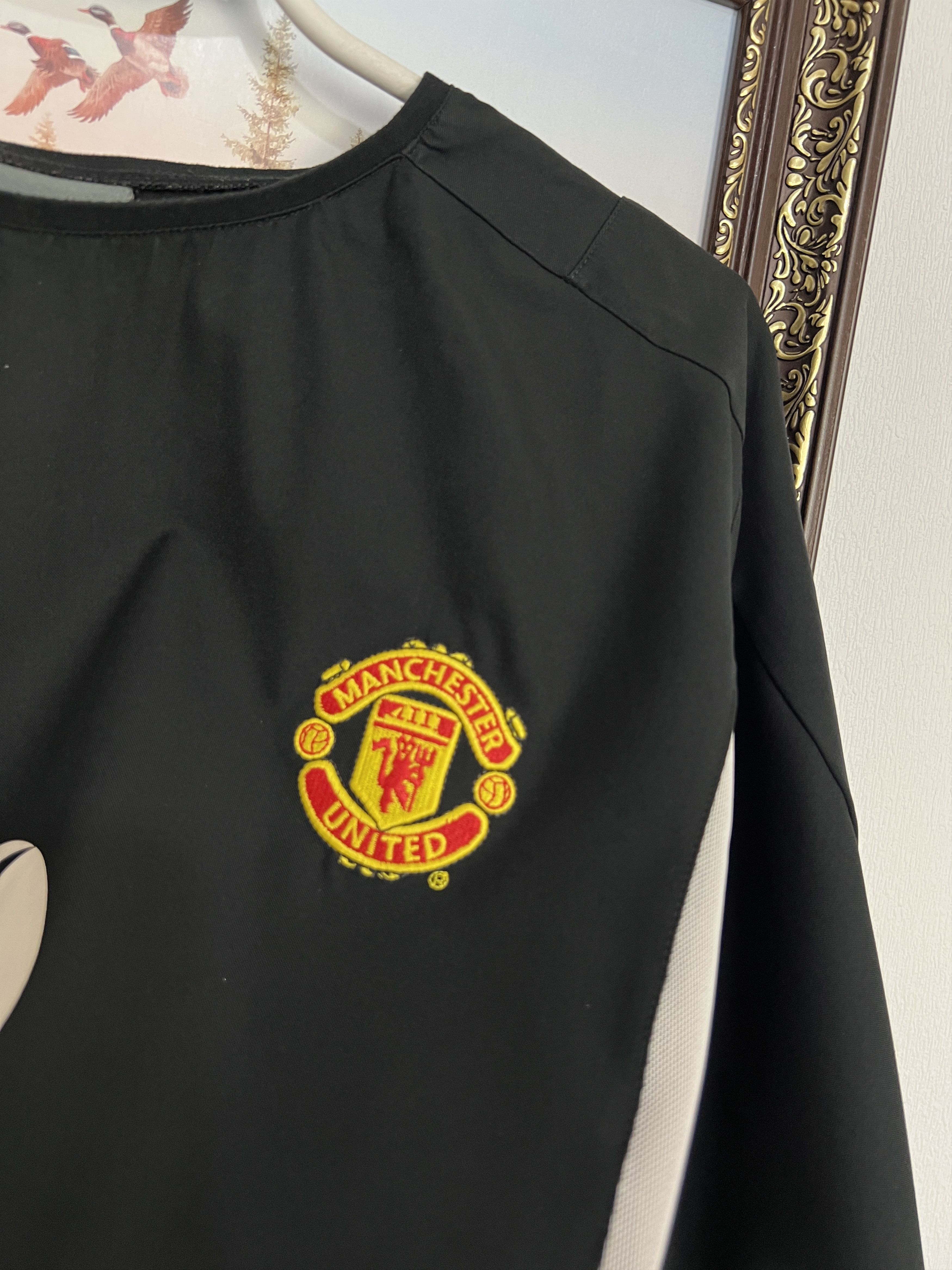 Nike Manchester United Goalkeeper football shirt Soccer Jersey Size US XL / EU 56 / 4 - 4 Thumbnail
