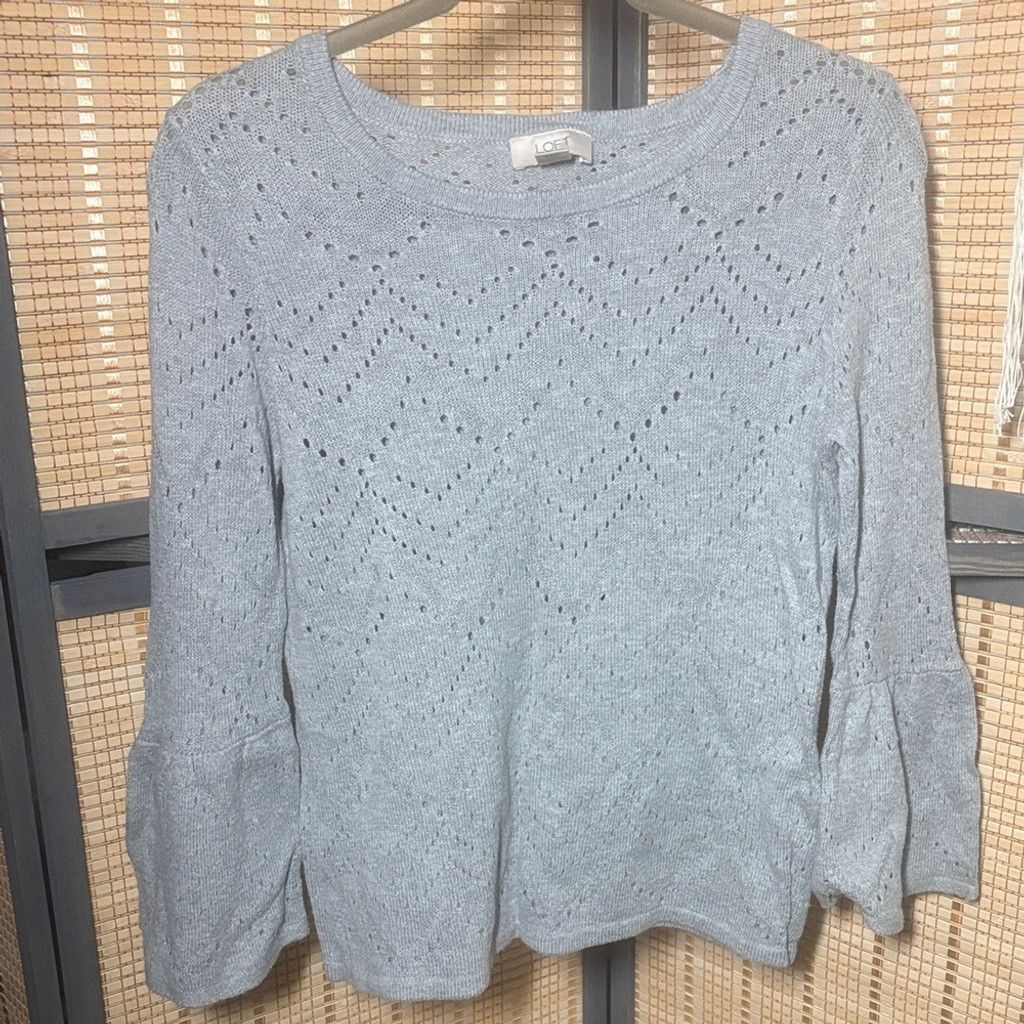Loft LOFT Light Gray Knit Top Size S / US 4 / IT 40 - 1 Thumbnail