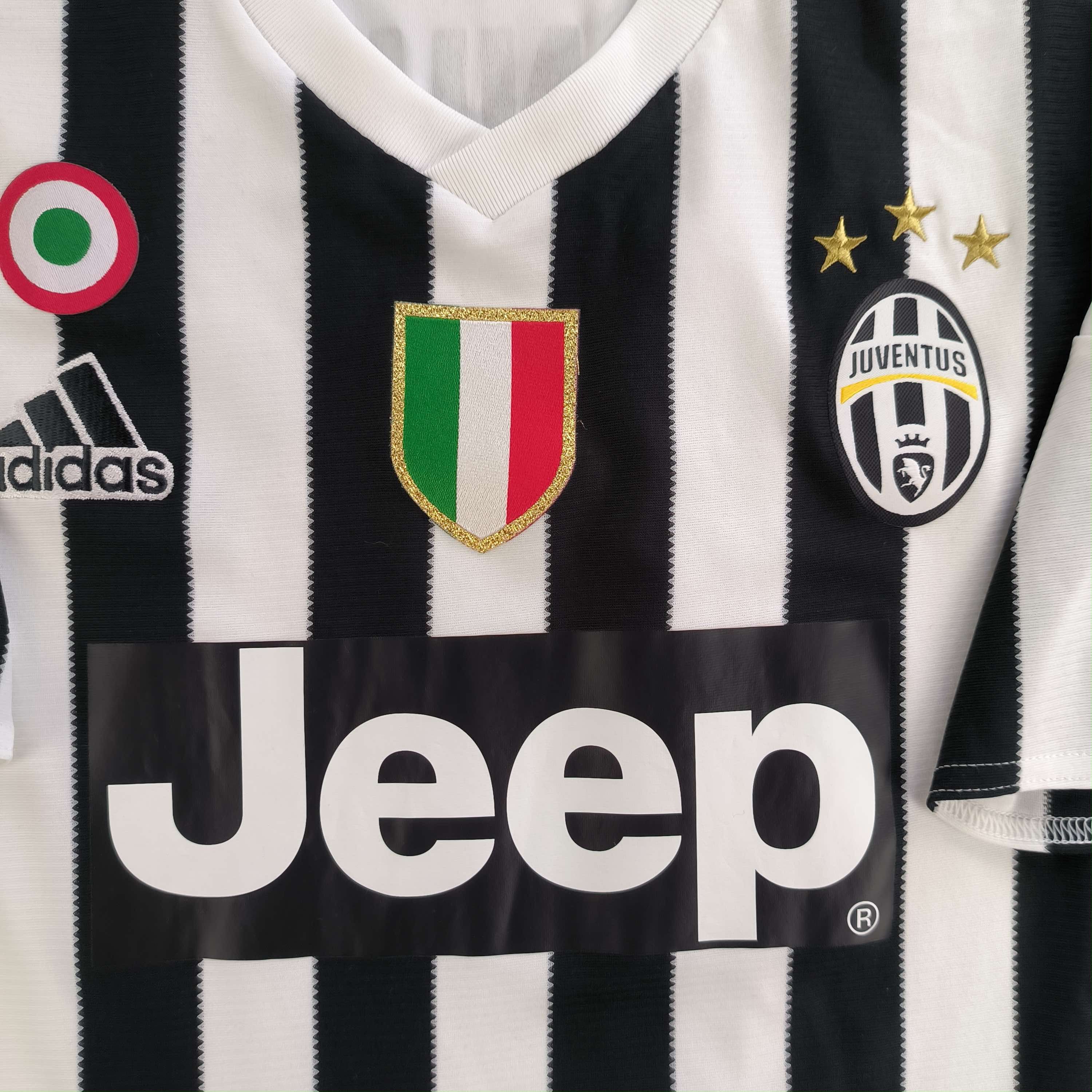 Adidas Juventus 2015-16 Adidas home UCL Bonucci football jersey M Size US M / EU 48-50 / 2 - 3 Thumbnail