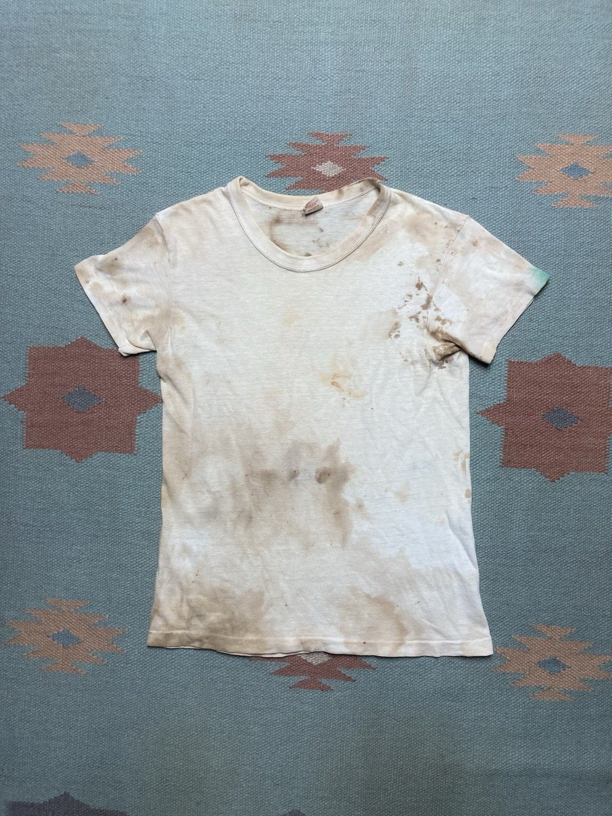 Vintage 70s blank white t shirt Hanes grunge distressed 16 baby tee Size S / US 4 / IT 40 - 1 Thumbnail