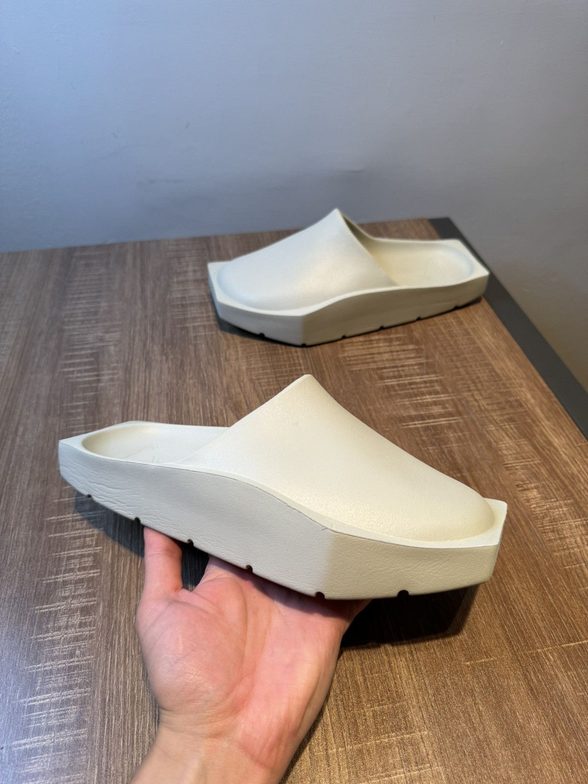 Jordan Brand Nike Air Jordan Hex SP Silver SLIDES W Sz 9 BILLY EILISH Size US 9 / IT 39 - 1 Thumbnail