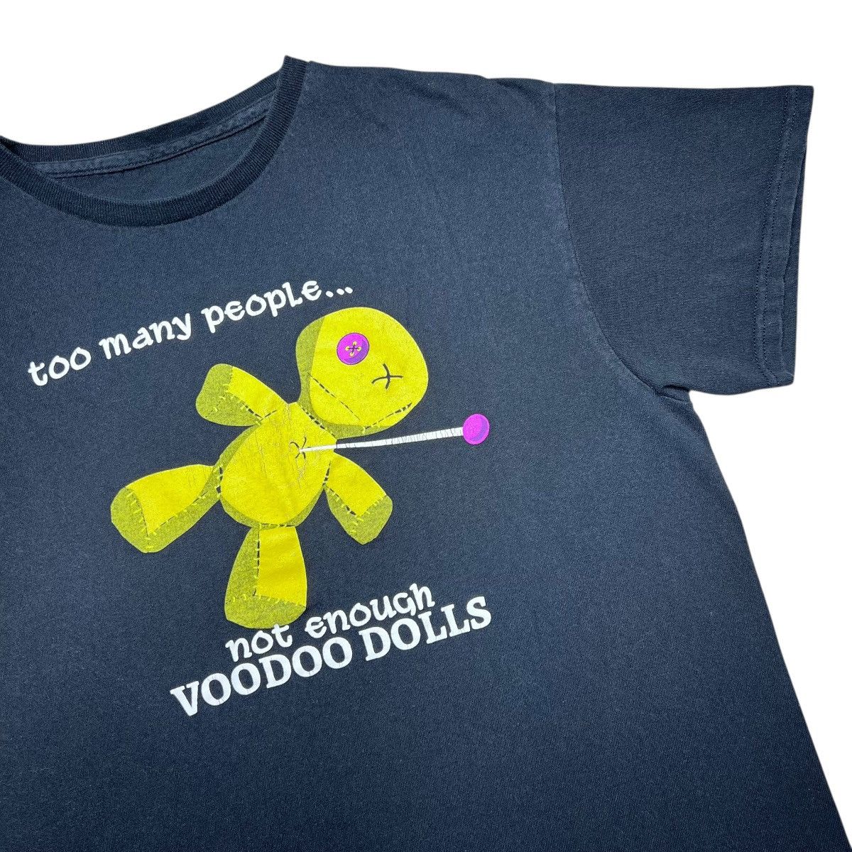 Vintage Vintage 2000s Too Many People Not Enough Voodoo Dolls Tee Size US M / EU 48-50 / 2 - 6 Thumbnail