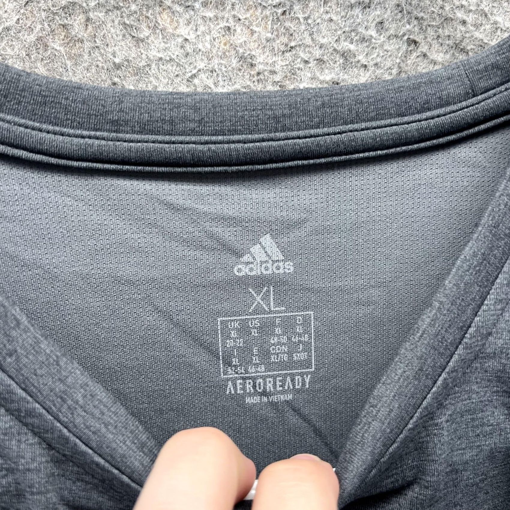 Adidas Adidas AEROREADY Shirt Mens XL Gray Raglan Performance Athletic Tee Jersey Shirt Size US XL / EU 56 / 4 - 2 Thumbnail