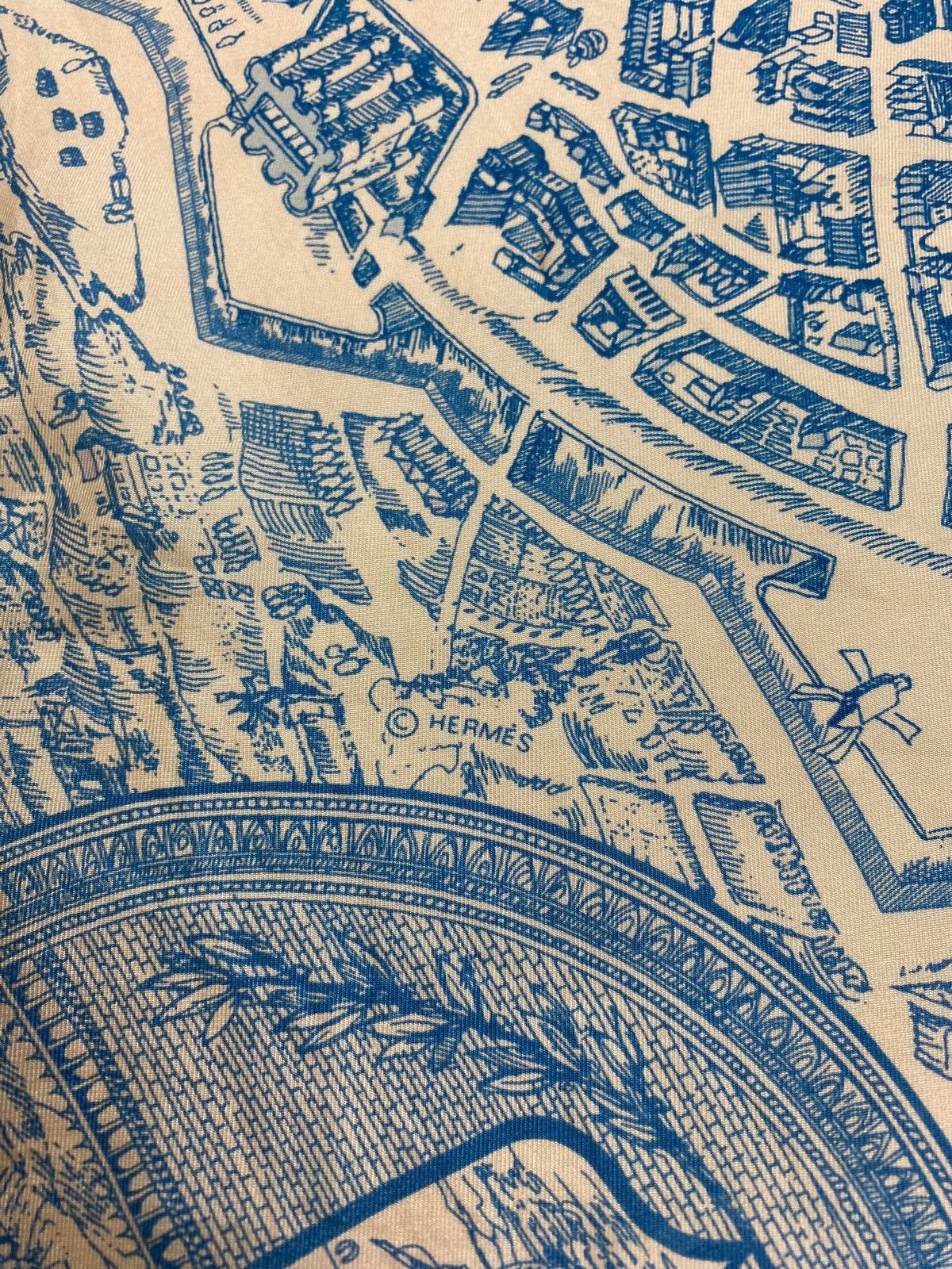 Hermes Vintage Hermes La Cite Cavaliere Silk Scarf Size ONE SIZE - 10 Thumbnail