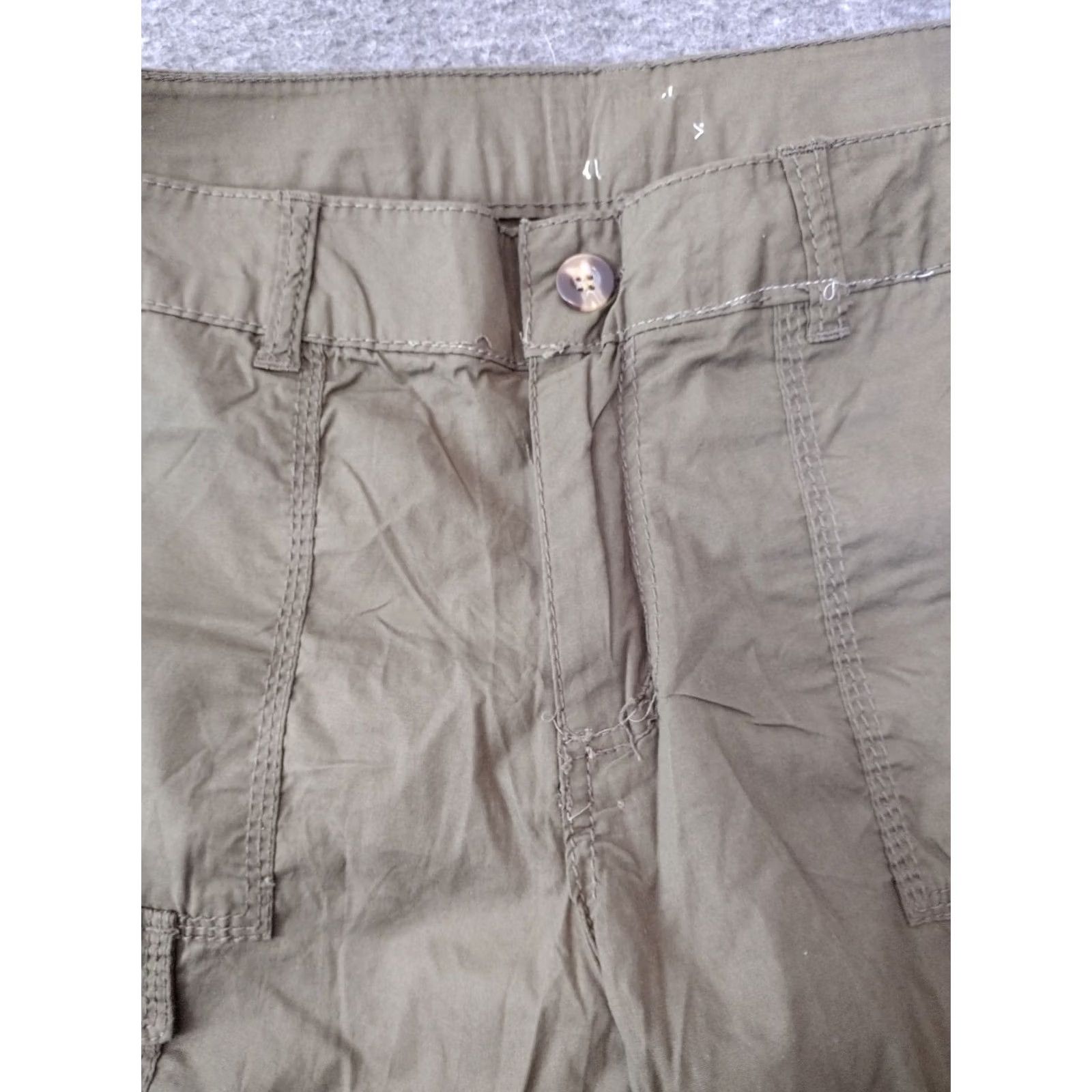 Olive Unbranded Capri Pants Olive Cropped Cotton Blend Capri's with Cuffed Leg Size 15 Size 36" / US 14 / IT 50 - 6 Thumbnail