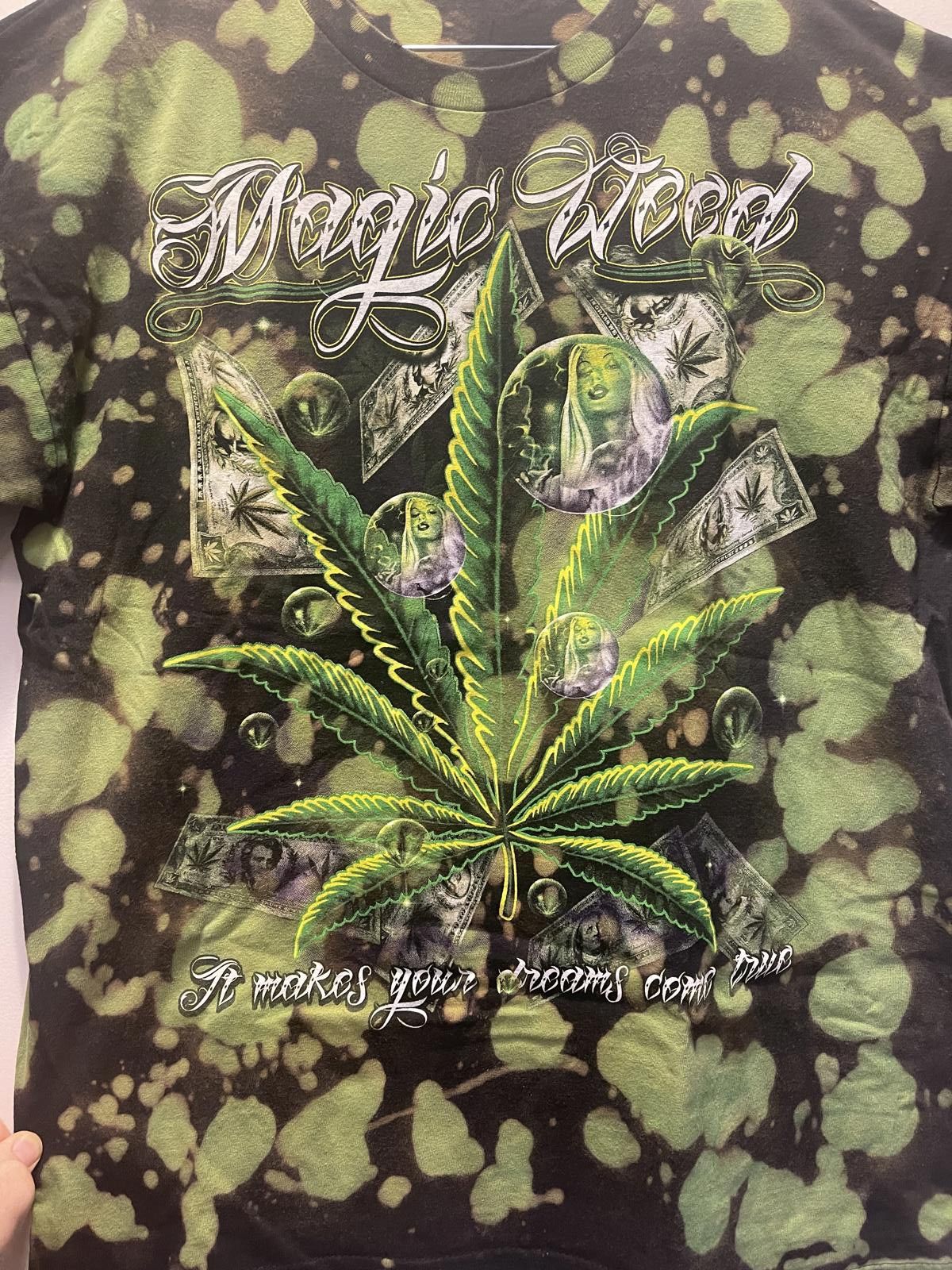 Vintage Vintage Dyed "Magic Weed" Marijuana T-Shirt Mens XL Green Size US XL / EU 56 / 4 - 2 Thumbnail