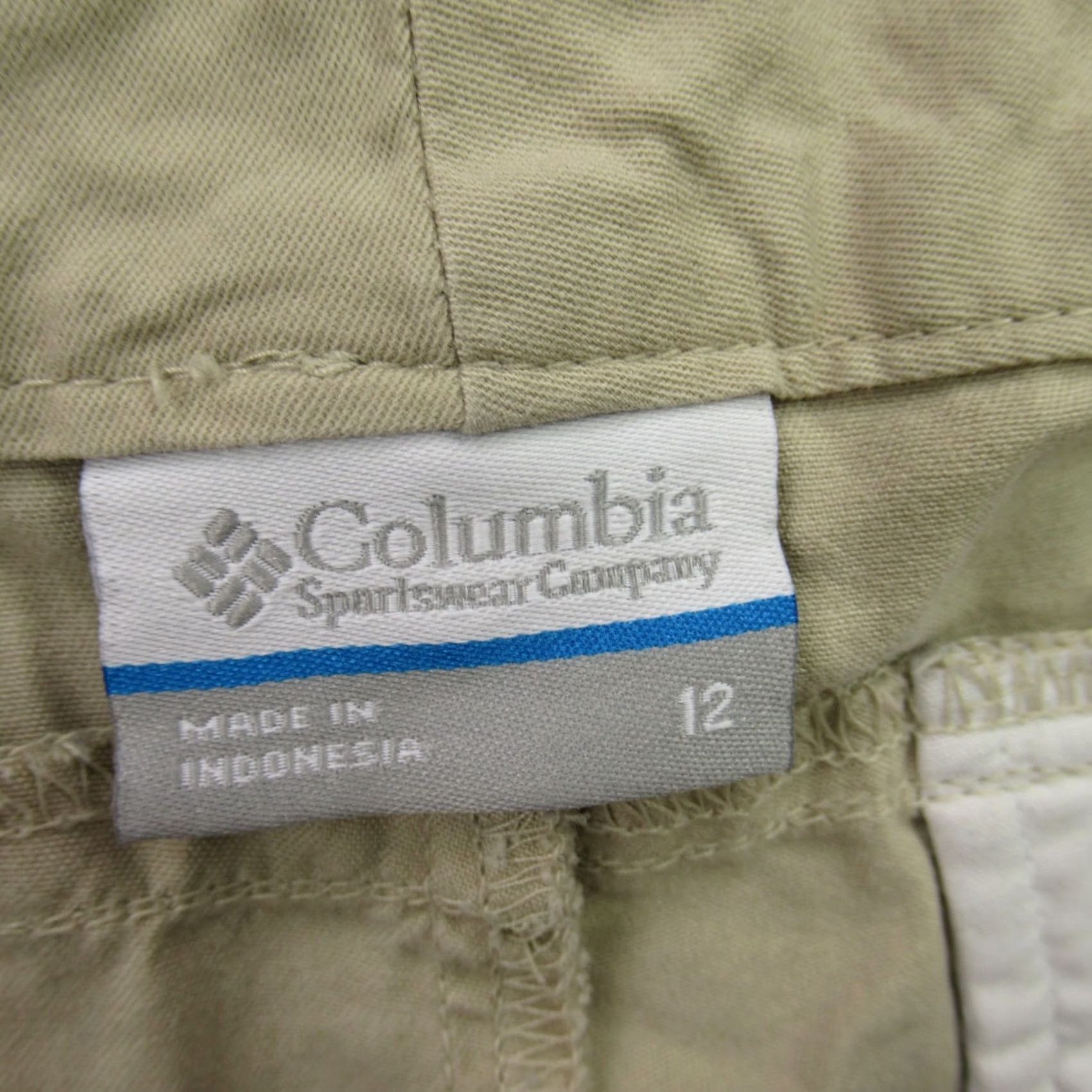 Vintage Columbia Women's Shorts Size 12 Beige Nylon Chino Outdoor Hiking 4" Inseam Size 34" / US 12 / IT 48 - 3 Thumbnail