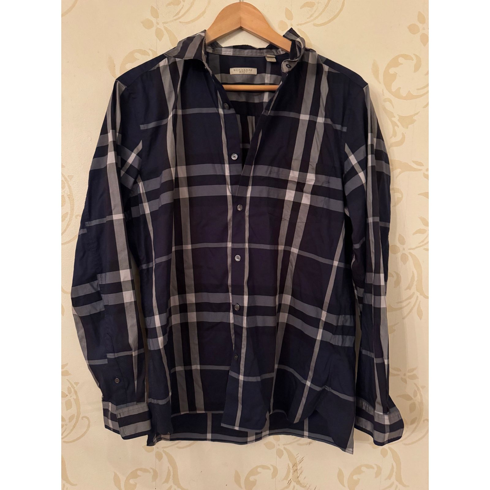 Burberry Mens Size Large Burberry Nova Check Plaid Shirt Size US L / EU 52-54 / 3 - 4 Thumbnail