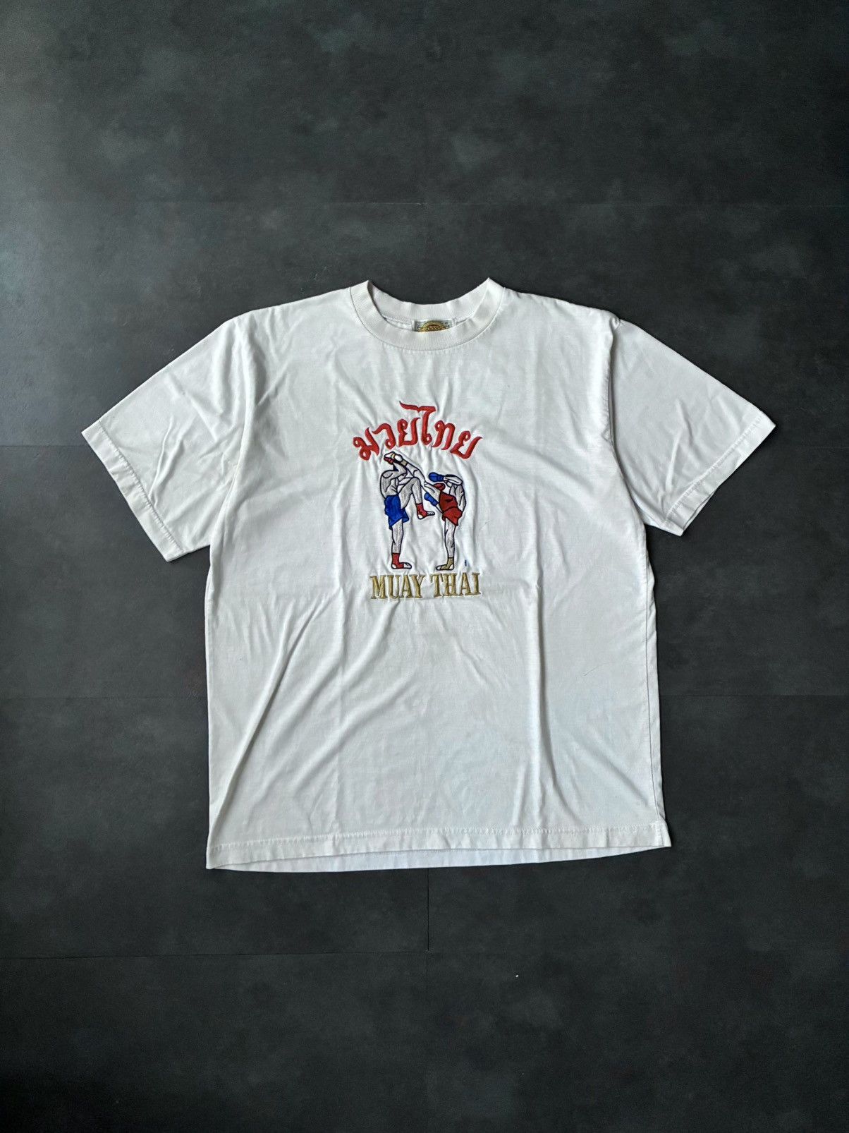 Vintage Vintage Muay Thai Tee Shirt Thailand Souvenir Size US L / EU 52-54 / 3 - 1 Thumbnail