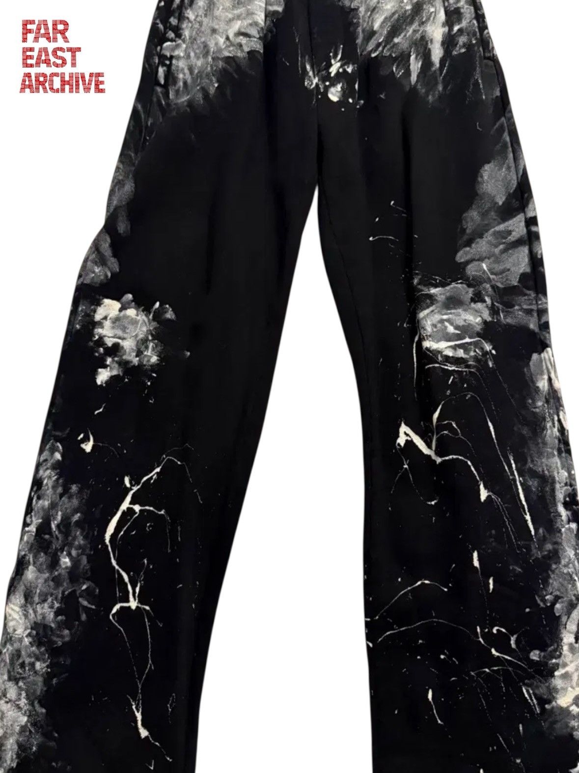 Balenciaga Balenciaga Painter Sweatpants Size US 34 / EU 50 - 1 Thumbnail