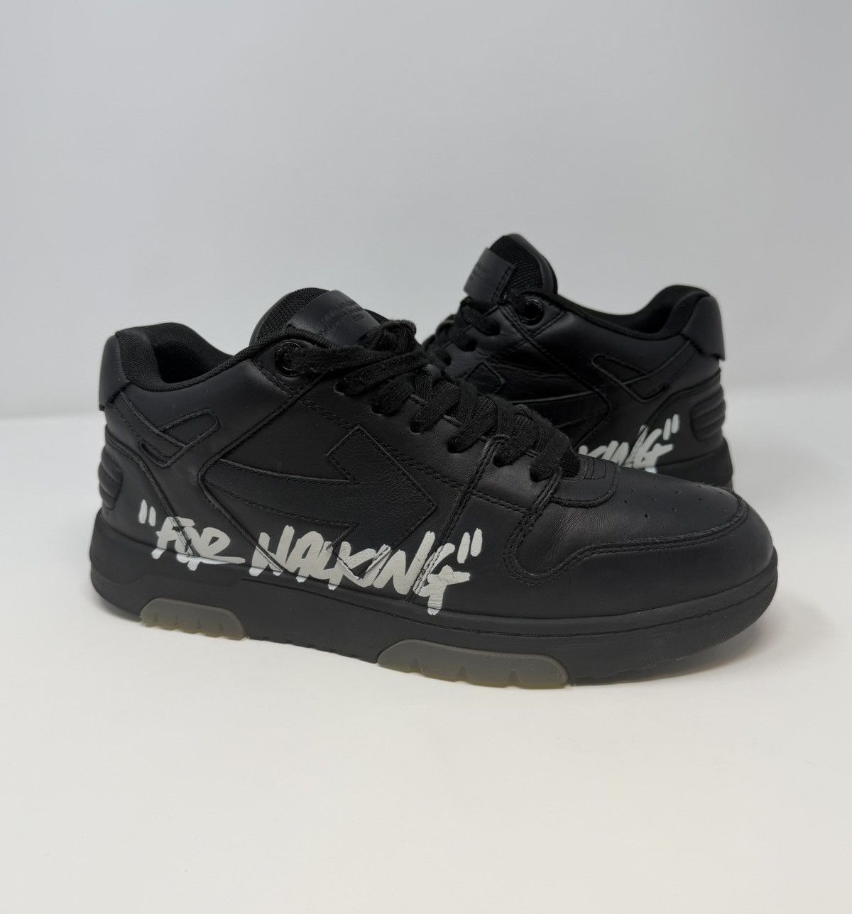 Off-White Off-White Out Of Office “For Walking” Sneaker Black/White Size US 10 / EU 43 - 1 Thumbnail