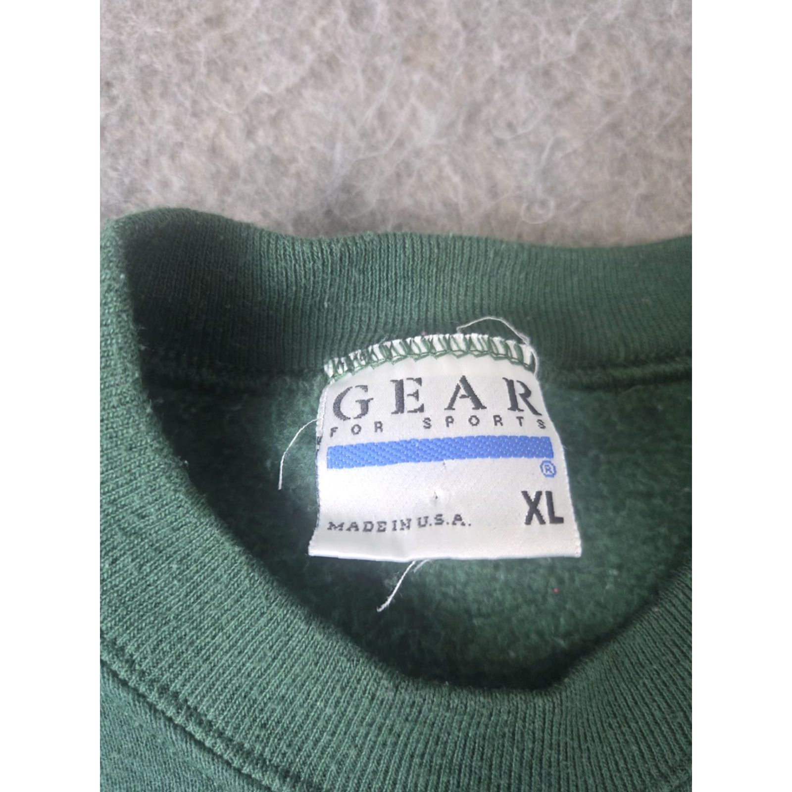 Vintage VINTAGE Gear Sweatshirt Unisex Adults XL Green Embroidered 90s Central Michigan Crew Neck Knit Heavyweight College University USA Size US XL / EU 56 / 4 - 3 Thumbnail