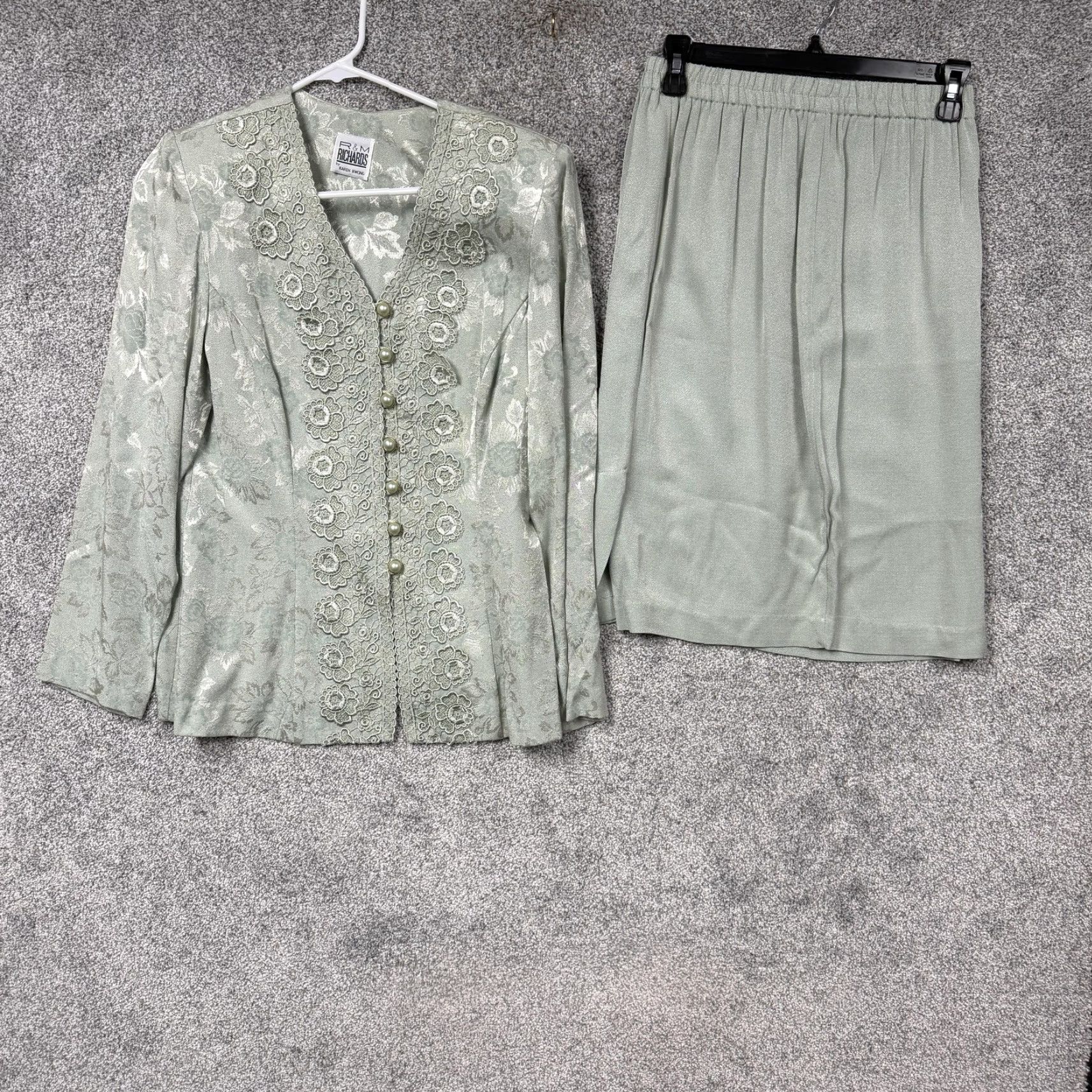 Vintage VINTAGE R&M Richards Skirt Suit 8P Petite Green Floral Jacquard Lace 2-Piece Set Women Party Elegant Size 30" / US 8 / IT 44 - 2 Thumbnail