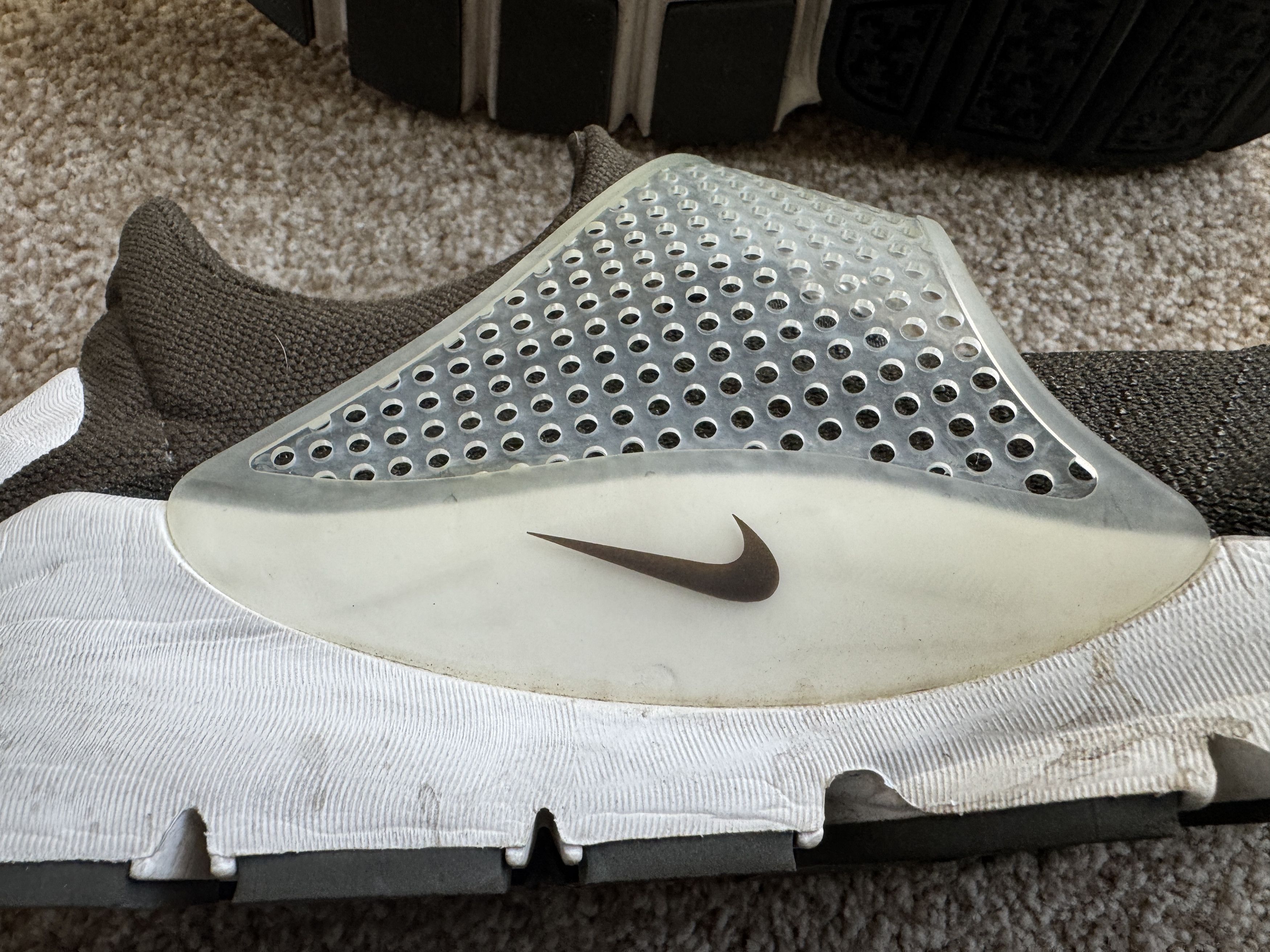 Nike Nike Fragment Sock Dart Special in Olive Green Size 13 Size US 13 / EU 46 - 7 Thumbnail