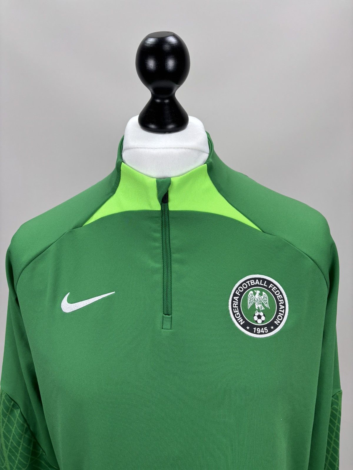 Nike Mens long sleeve Nike Nigeria Size L Color Green Size US L / EU 52-54 / 3 - 3 Thumbnail