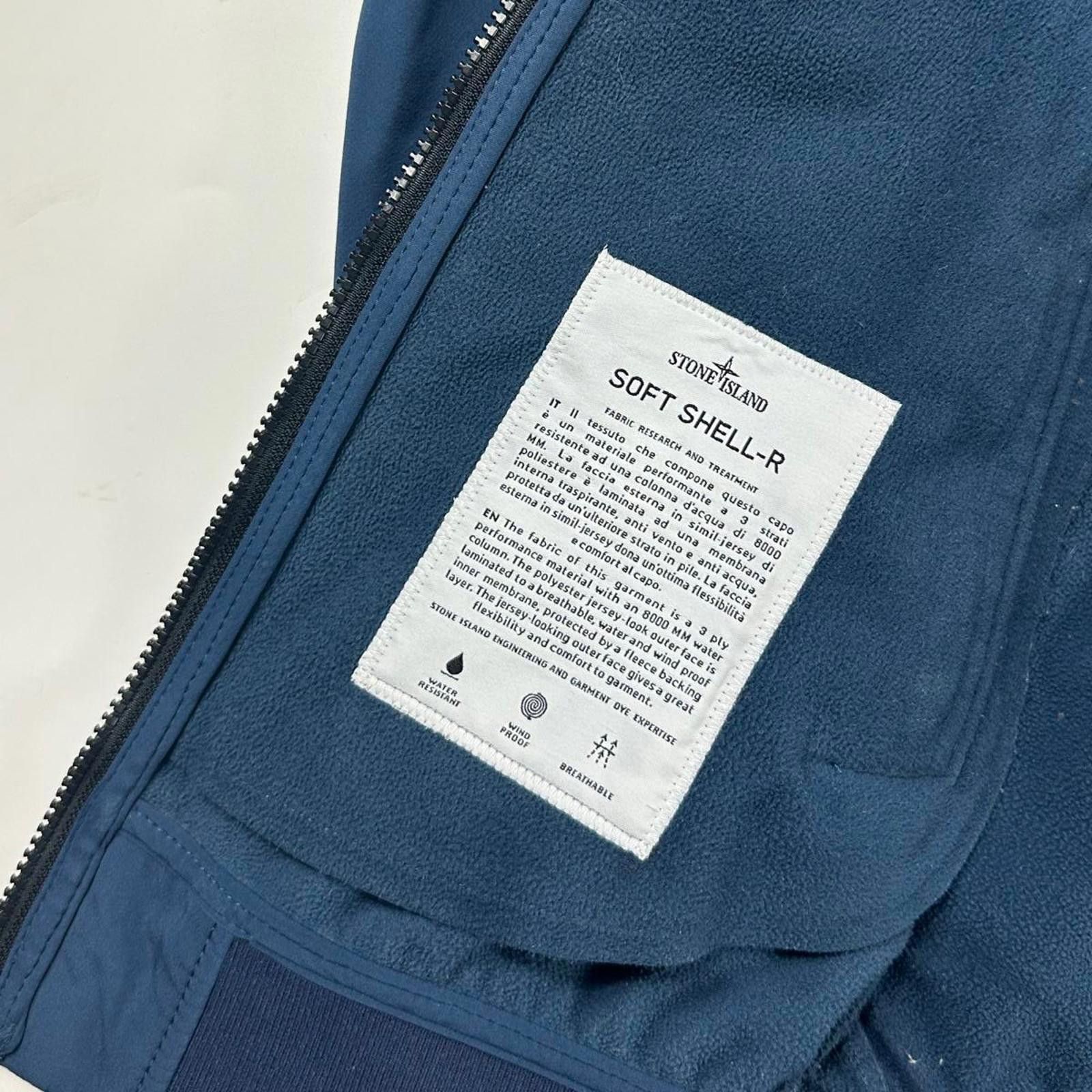 Stone Island Stone Island Soft Shell-R Hooded Jacket Blue Small Size US S / EU 44-46 / 1 - 6 Thumbnail