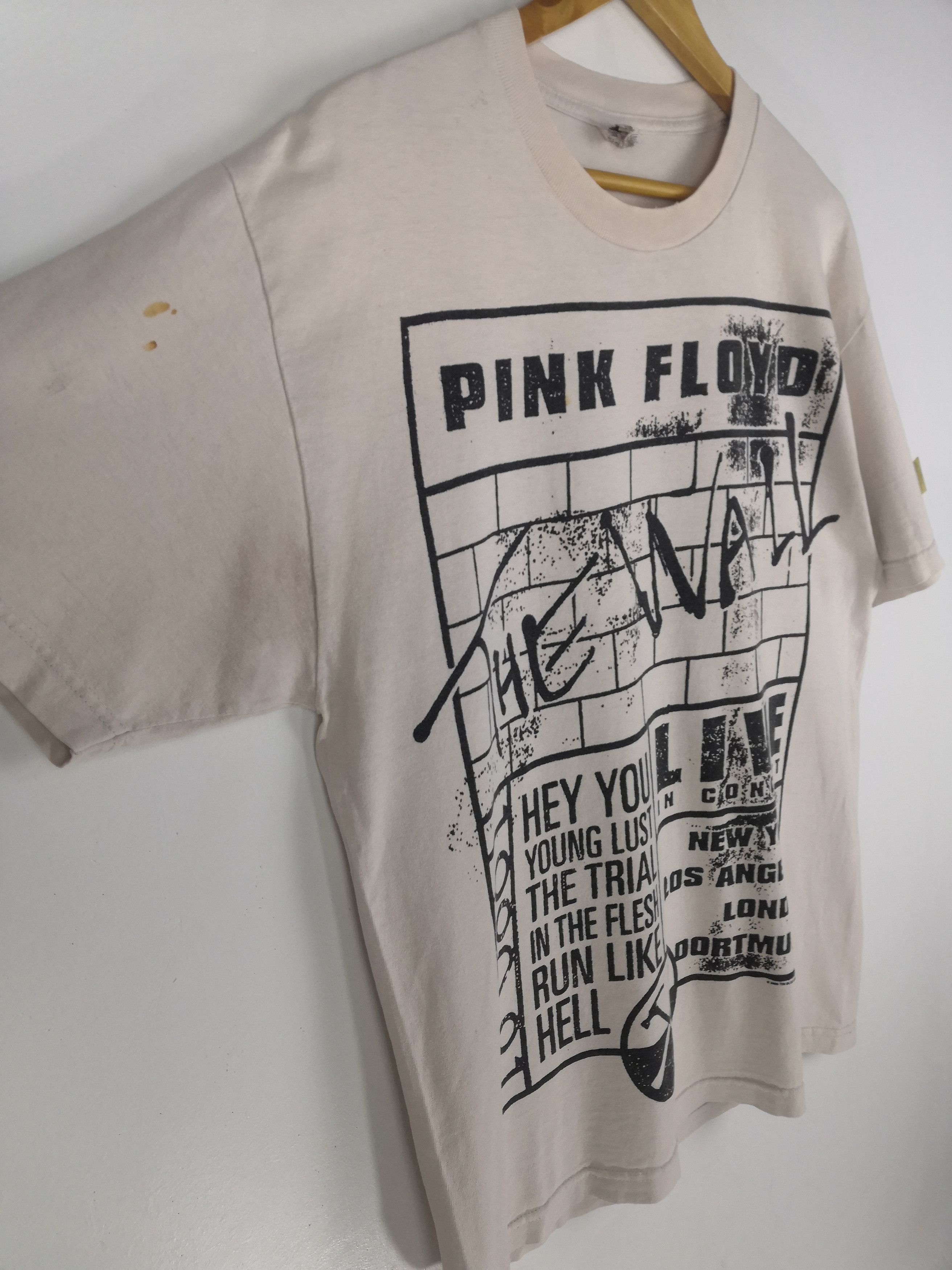 Band Tees Vintage Pink Floyd Shirt The Wall Live 1980 - 81 Tee Size US L / EU 52-54 / 3 - 4 Thumbnail