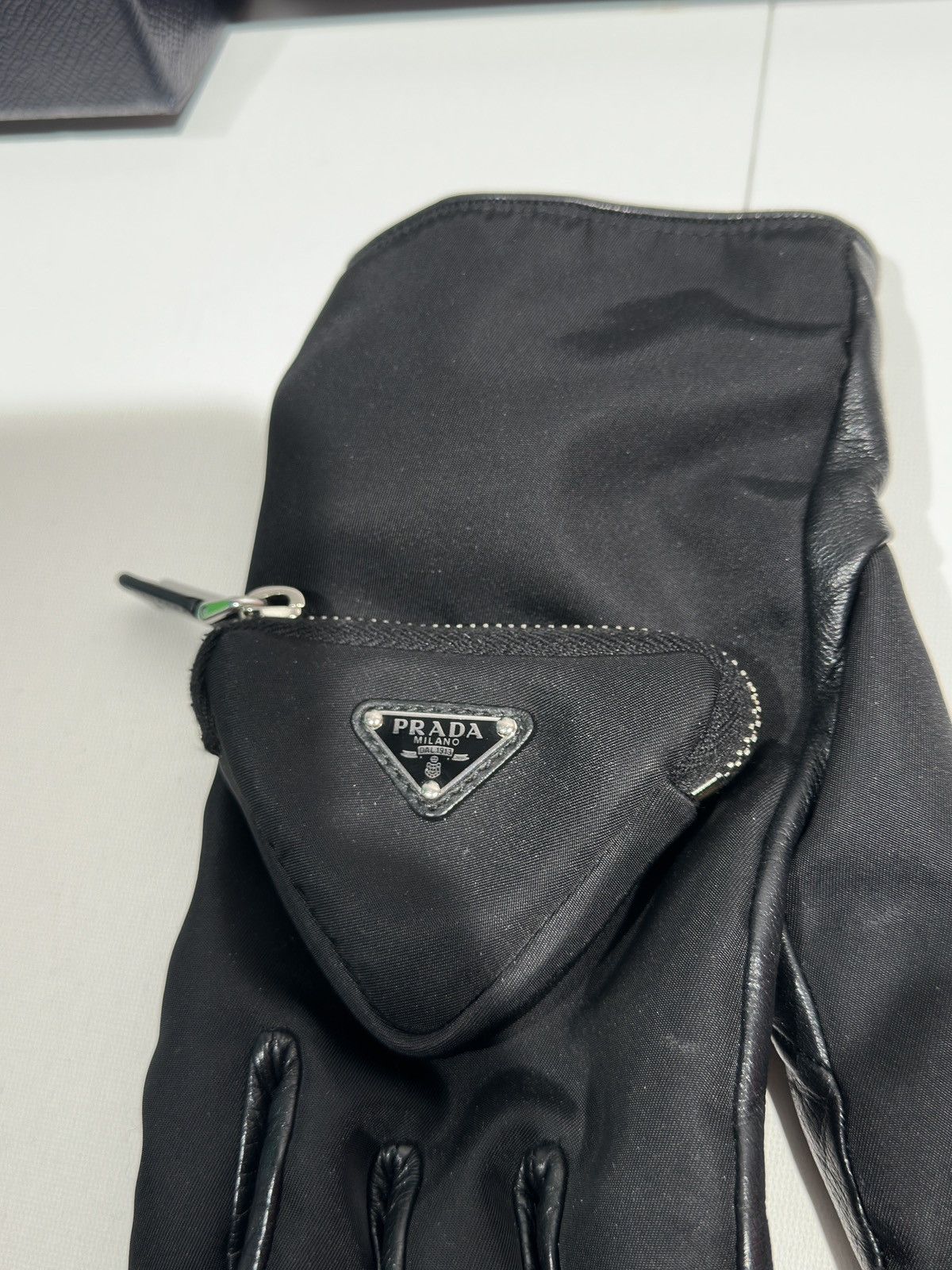 Prada Prada Triangle Pouch Gloves Size ONE SIZE - 2 Thumbnail