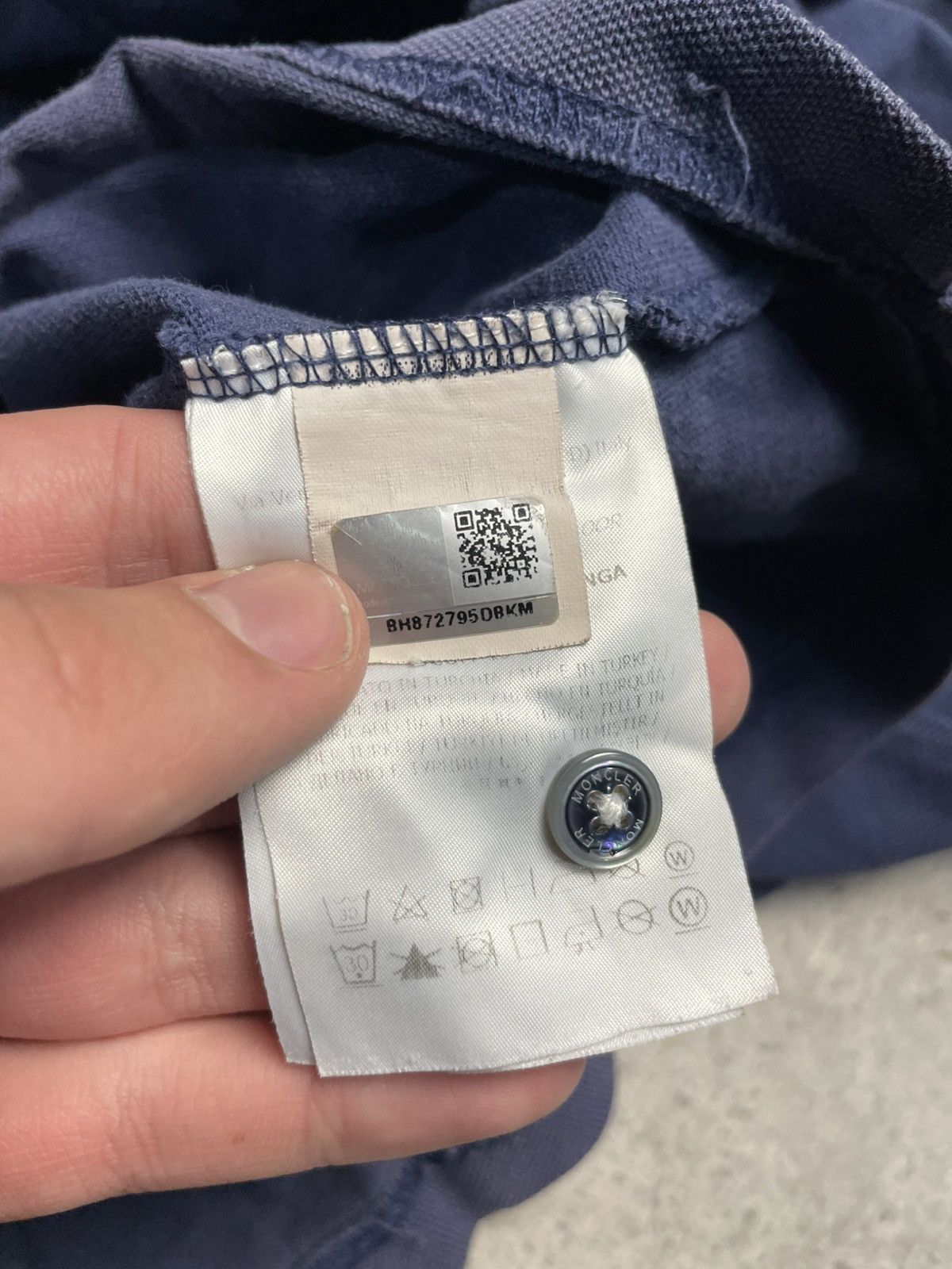 Moncler Moncler Polo Long sleeve Size US L / EU 52-54 / 3 - 9 Thumbnail