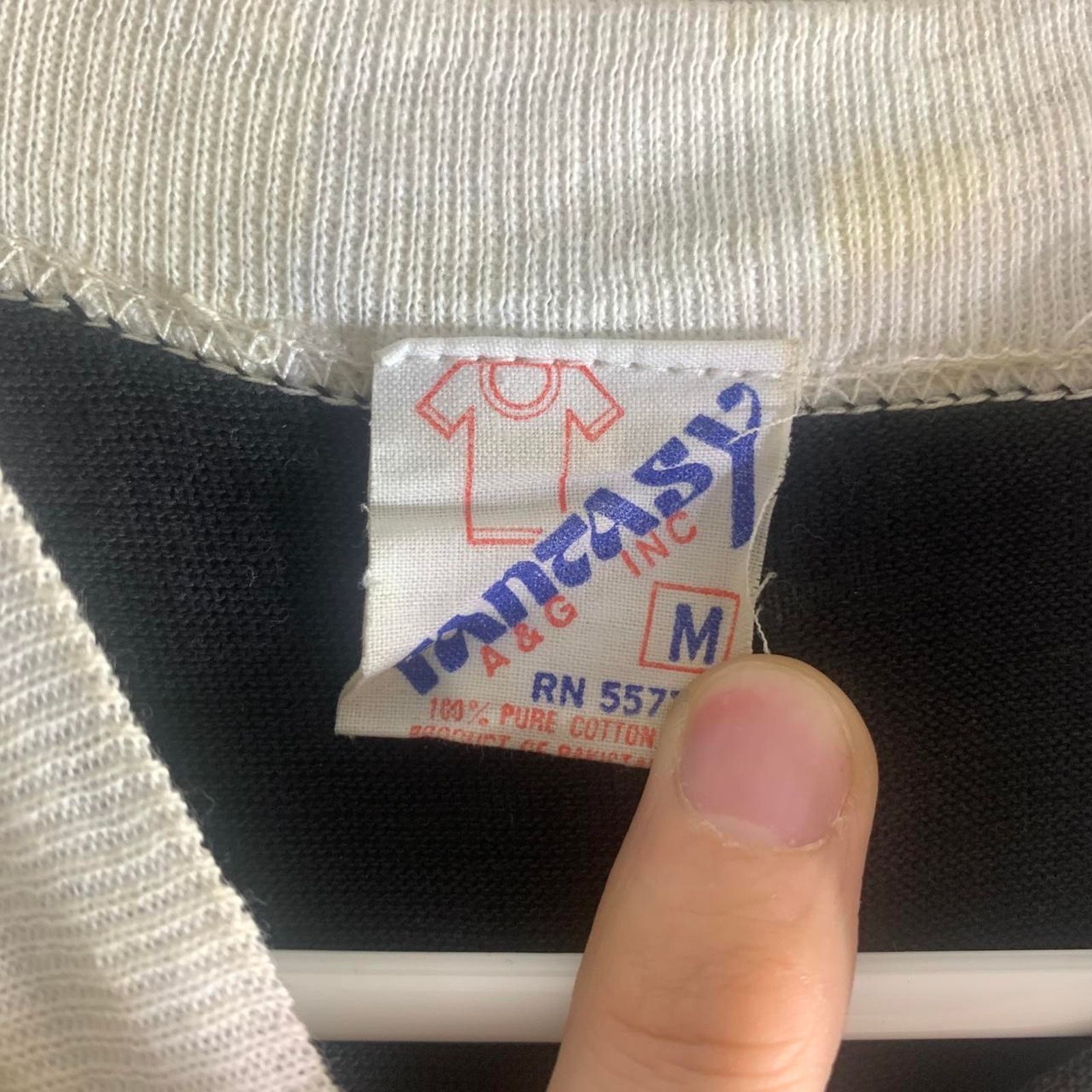 Vintage 1983 TOM PETTY & THE HEARTBREAKERS raglan baseball tee shirt Size US M / EU 48-50 / 2 - 5 Thumbnail