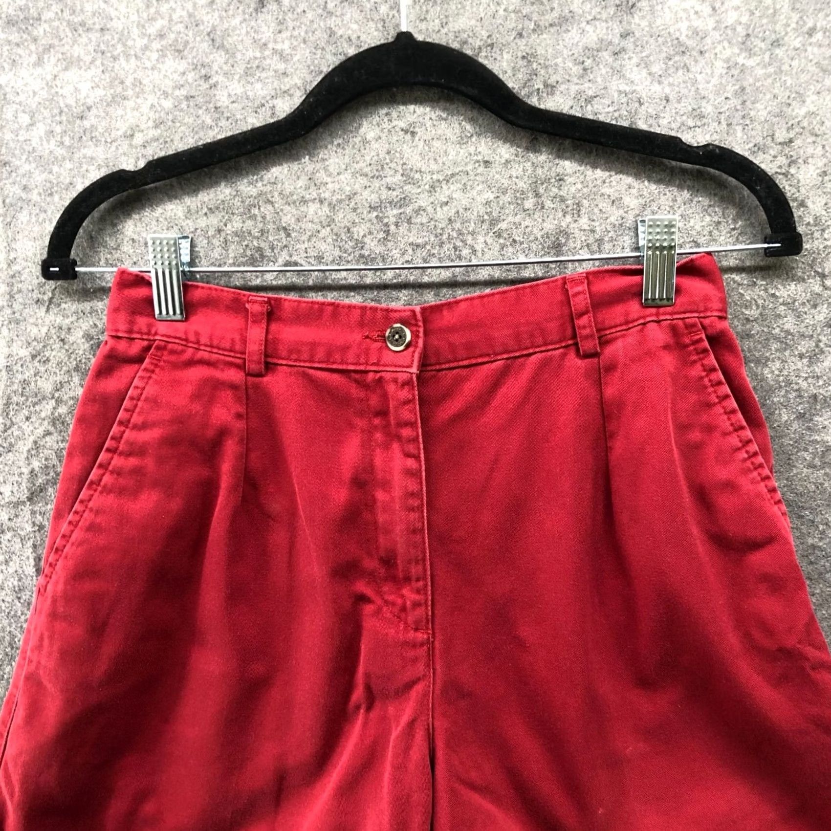 Vintage VINTAGE L.L. Bean Chino Shorts Womens S Red High Waisted Pleated Front Relaxed Size 28" / US 6 / IT 42 - 4 Thumbnail