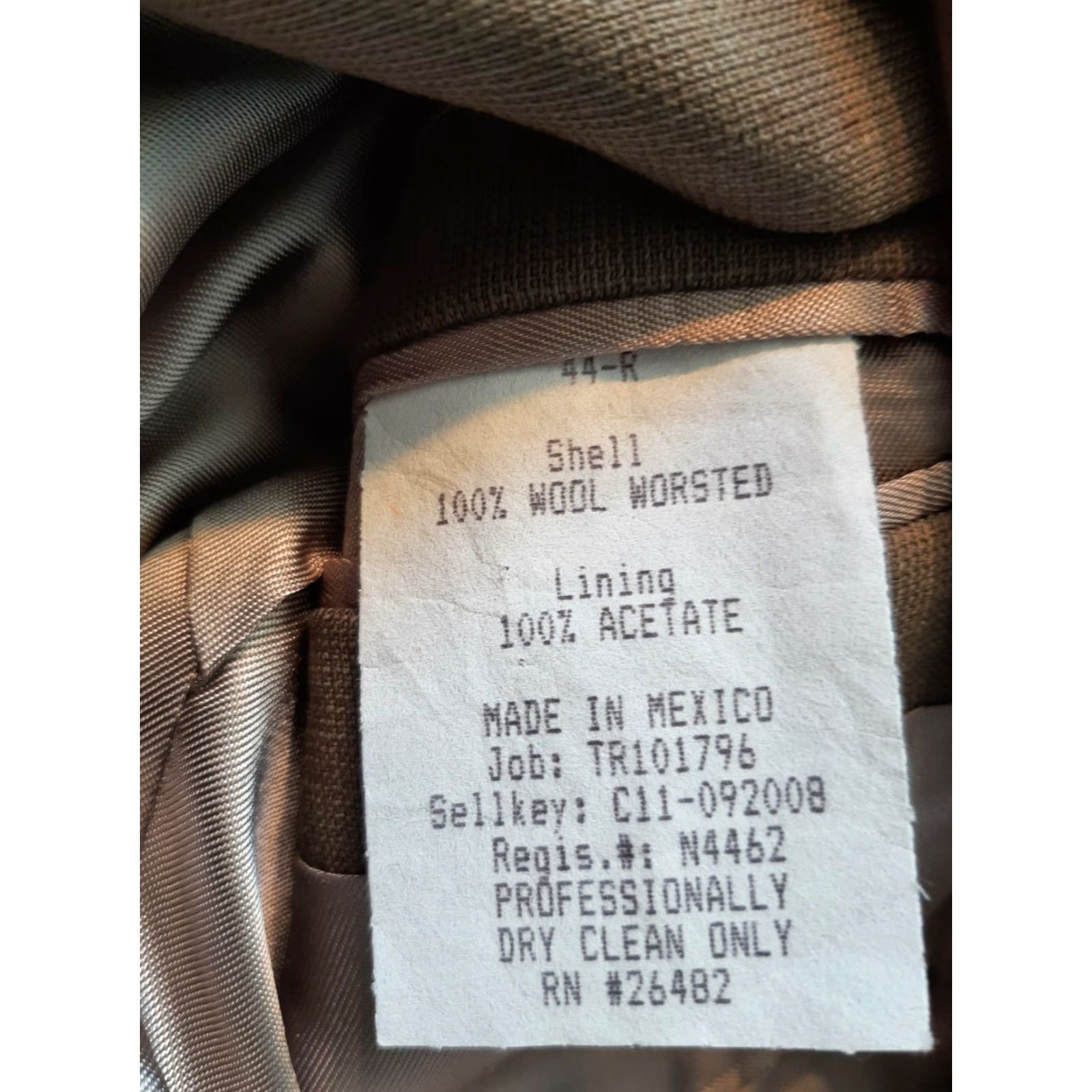 Liz Claiborne Claiborne Mens Suit 44 R Beige Size 44R - 5 Thumbnail