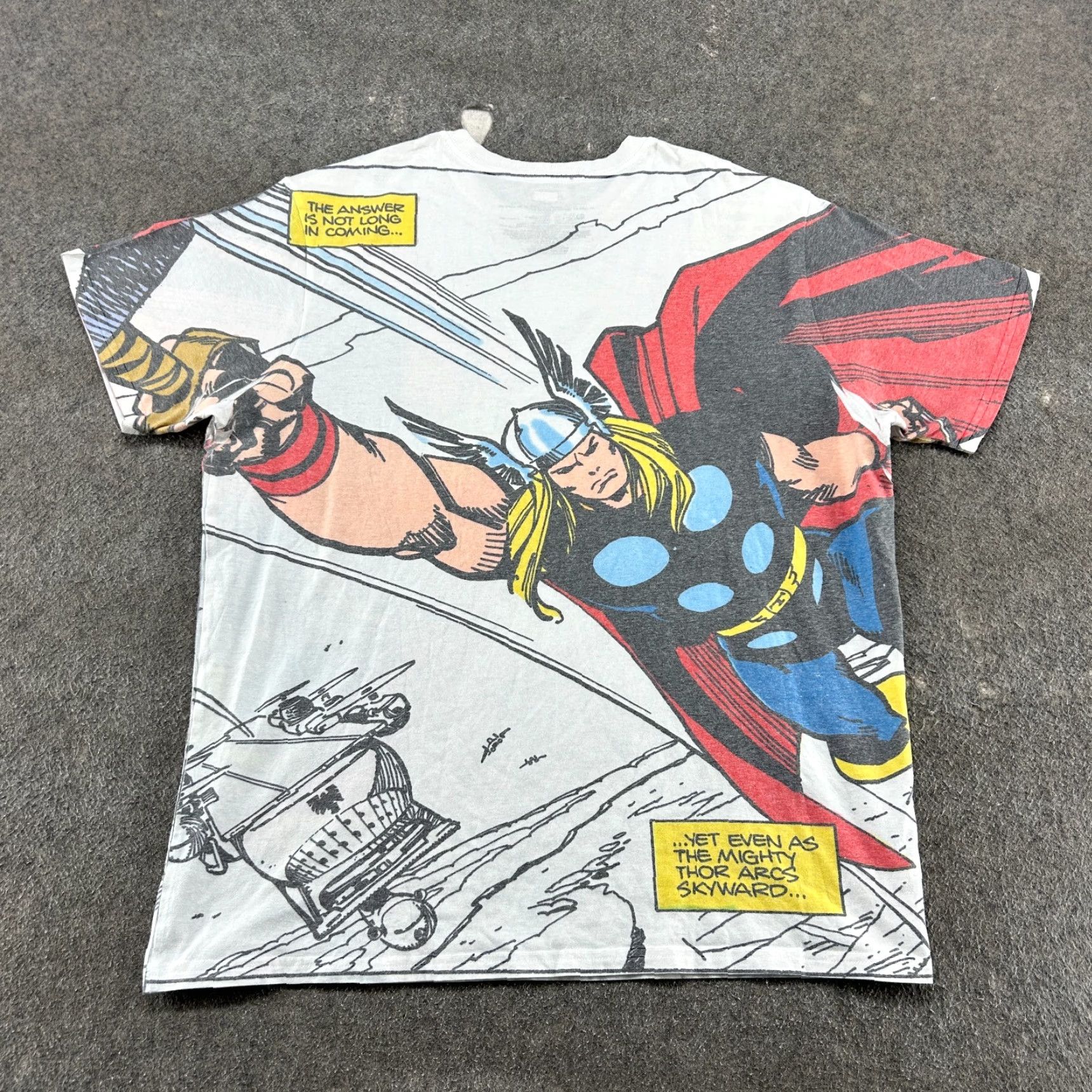 Vintage VINTAGE Marvel Shirt Mens XL White Thor Flying All Over Print Short Sleeve AOP Retro Size US XL / EU 56 / 4 - 5 Thumbnail