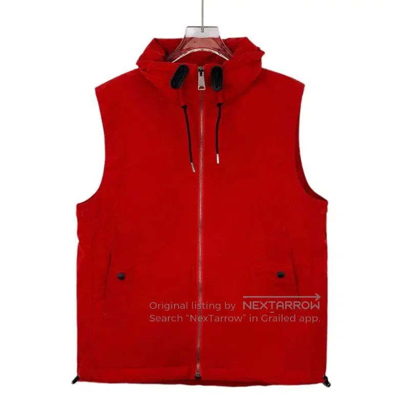 Burberry Burberry Red Women's Cotton Vest. Size M / US 6-8 / IT 42-44 - 1 Thumbnail