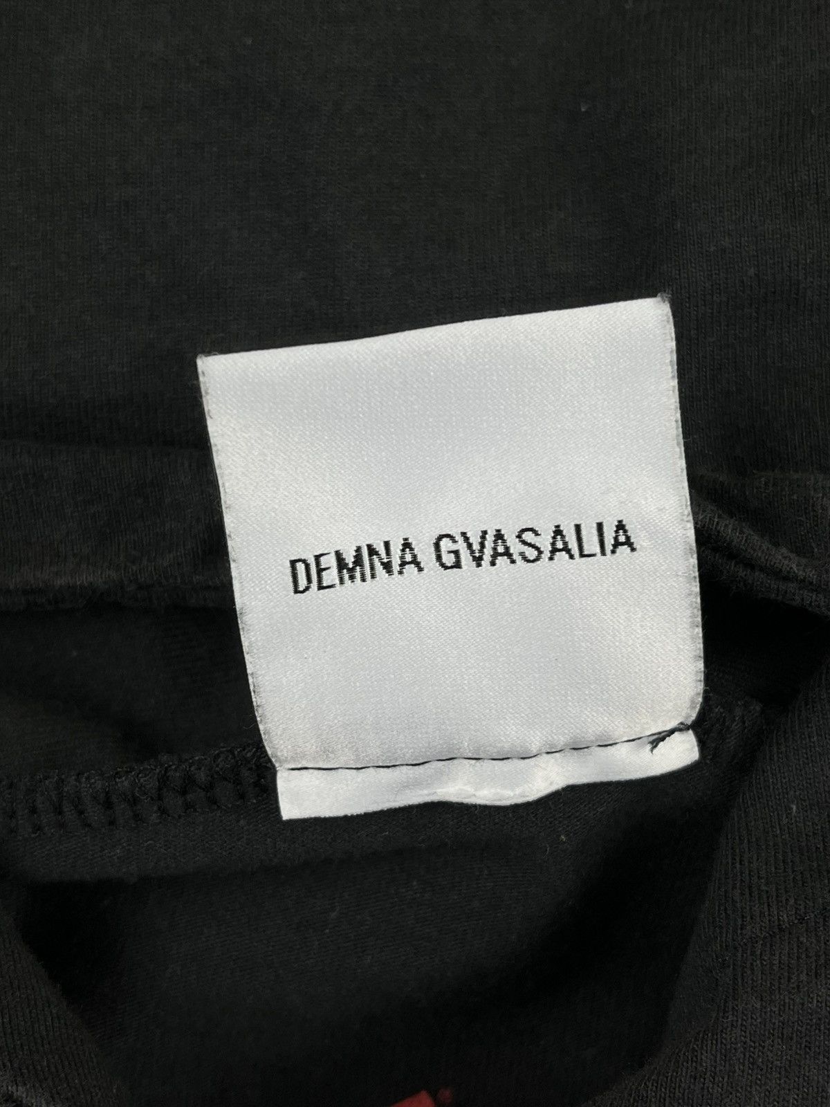 Vetements SS17 Vetements Hanes Staff Tour Hoodie Black Size US M / EU 48-50 / 2 - 11 Thumbnail