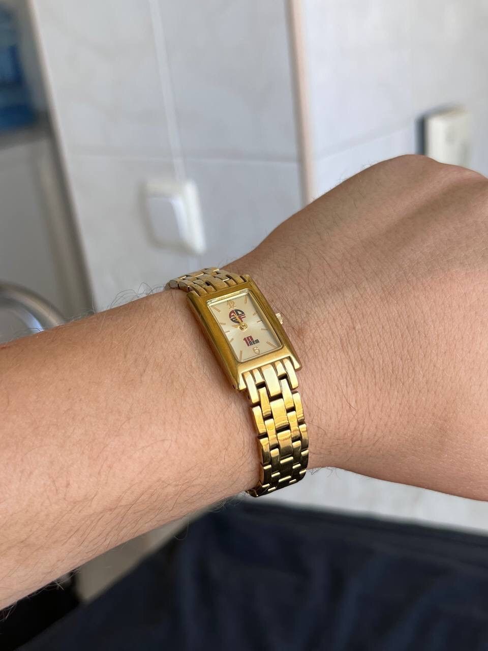 Japanese Brand Vintage Japanese style futuristic Form Tank Gold Link Watch Size ONE SIZE - 10 Thumbnail
