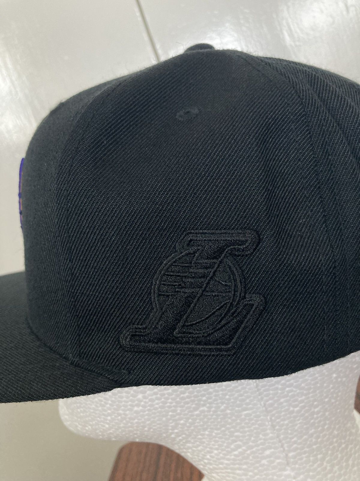 Mitchell & Ness LOS ANGELES LAKERS MITCHELL & NESS SNAPBACK HAT CAP NBA 2016 Size ONE SIZE - 6 Thumbnail