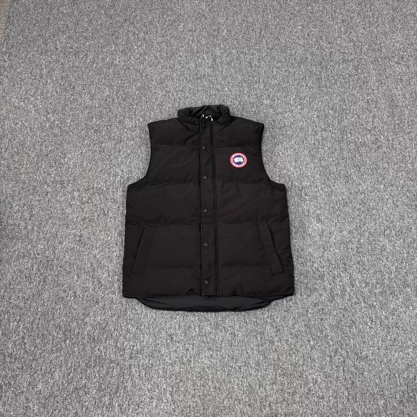 Canada Goose Canada Goose Black Down Vest L Size Size US L / EU 52-54 / 3 - 1 Thumbnail