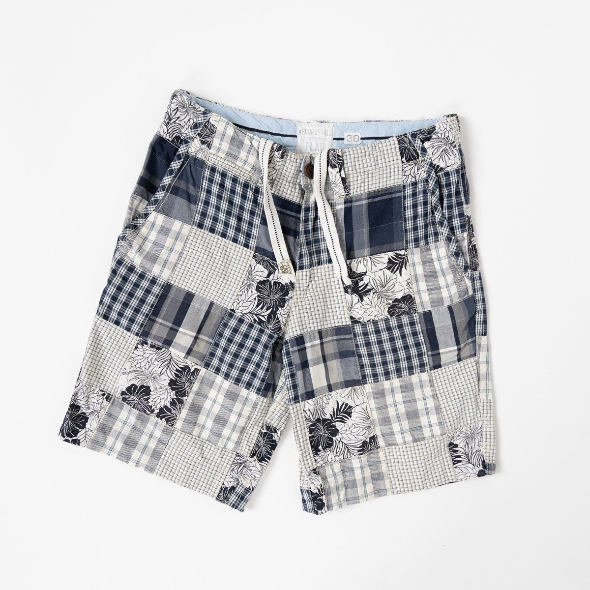 Aeropostale Aeropostale Mens Patchwork Plaid Floral Shorts Blue White Size US 30 / EU 46 - 1 Thumbnail