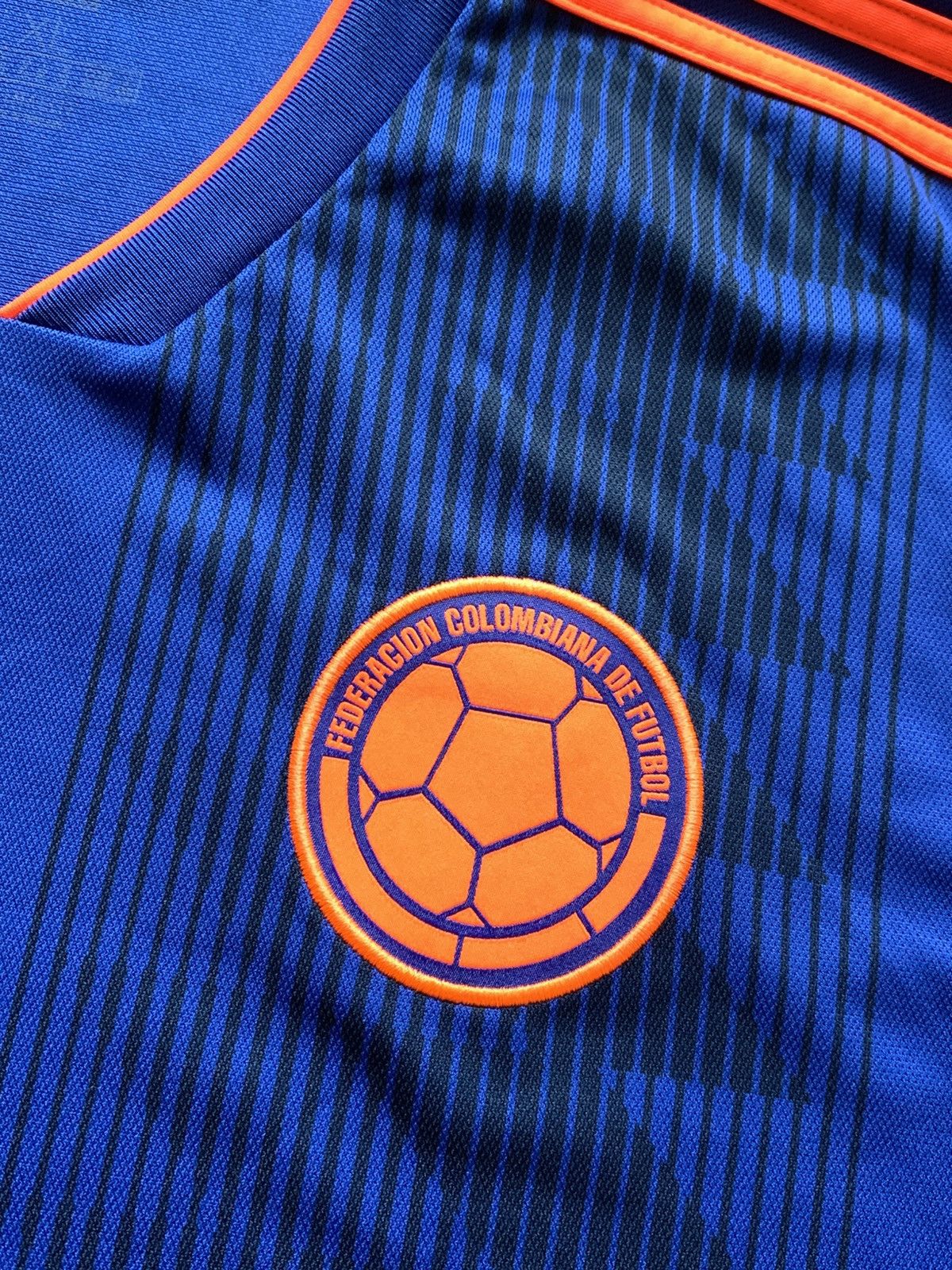 Adidas 🔥ADIDAS COLUMBIA 2018 WORLD CUP AWAY SOCCER JERSEY SHIRT Size US XL / EU 56 / 4 - 5 Thumbnail