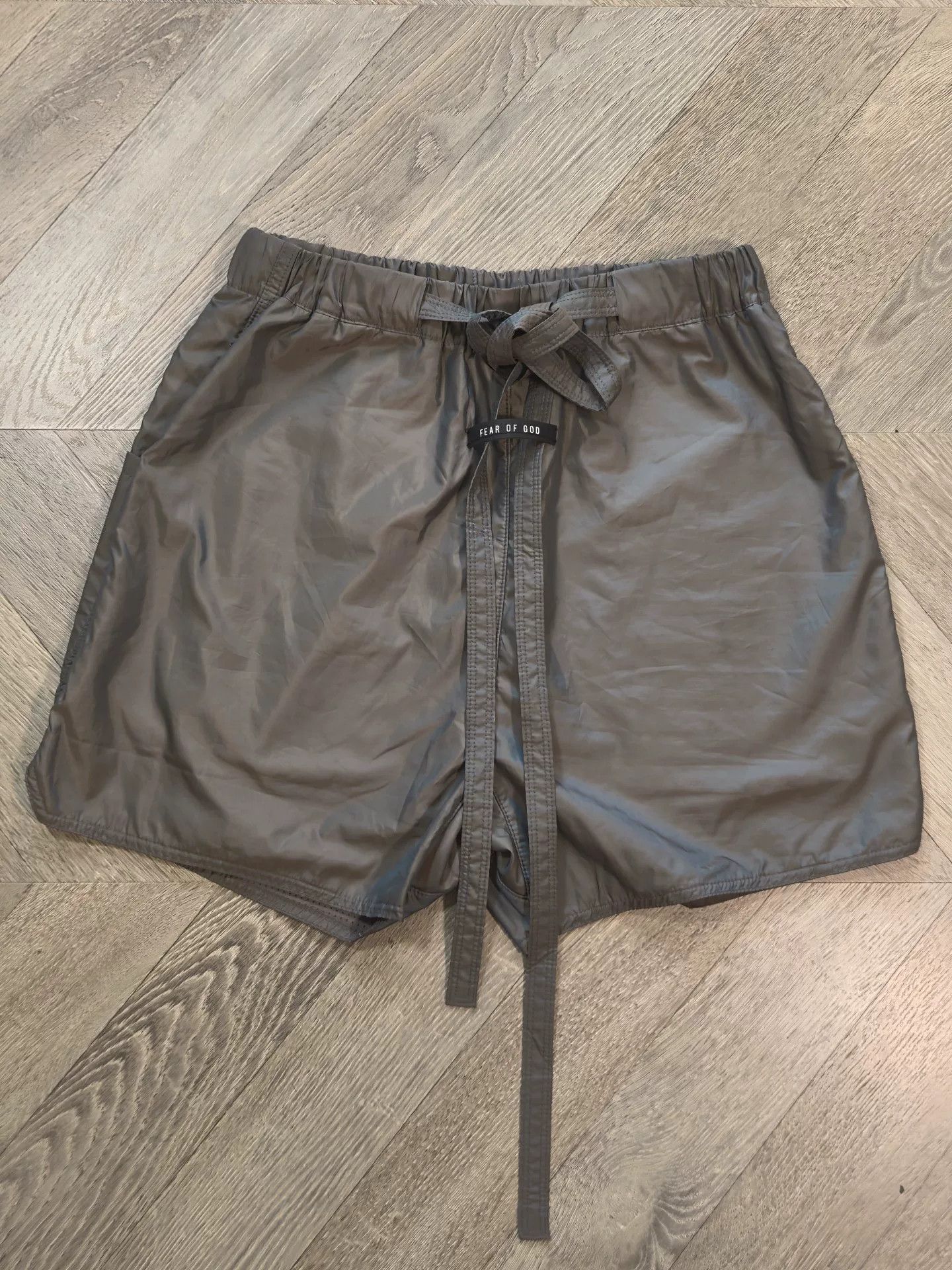 Fear of God fear of god gray shorts with drawstring Size US 31 - 1 Thumbnail