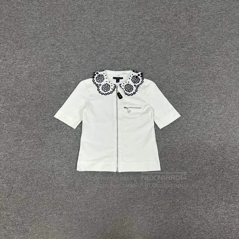 Louis Vuitton Louis Vuitton 25 Show Doll Collar Double Collar Knit Short Size M / US 6-8 / IT 42-44 - 1 Thumbnail