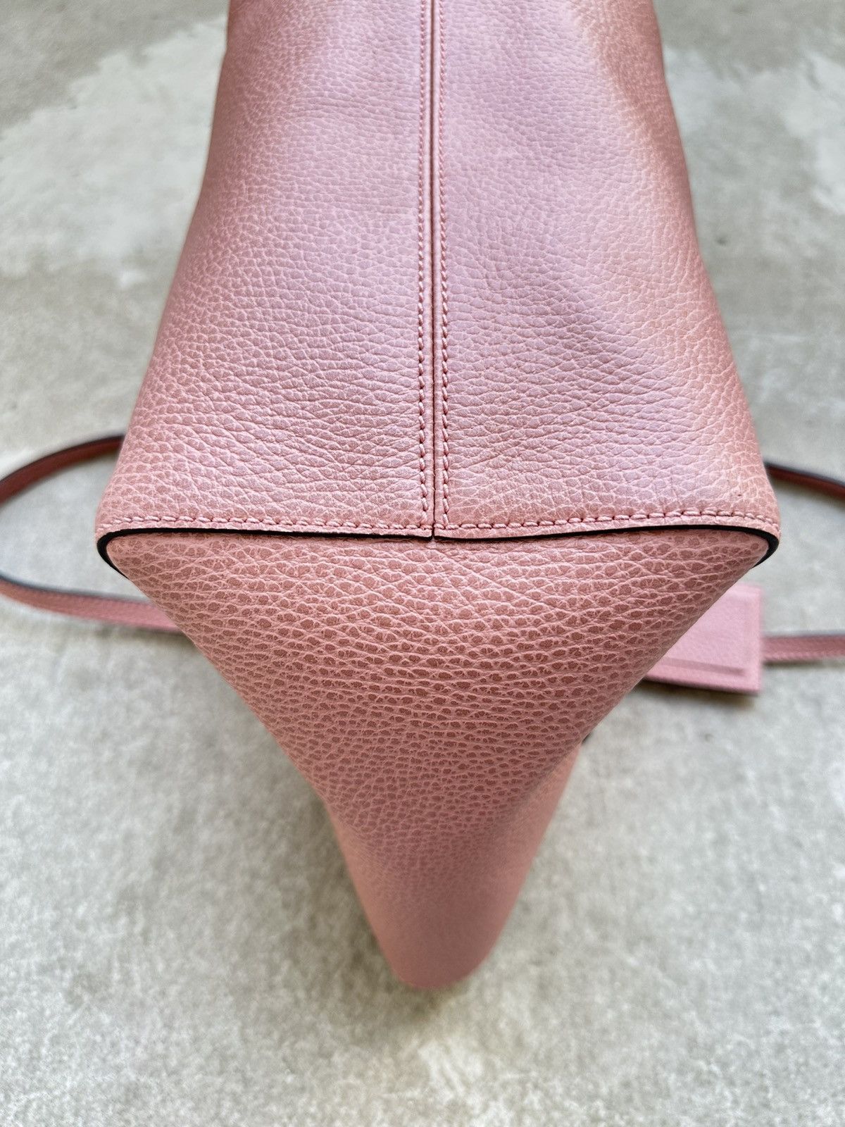 Gucci Gucci Swing Leather Light Rose Leather Tote Luxury Bag Size ONE SIZE - 14 Thumbnail